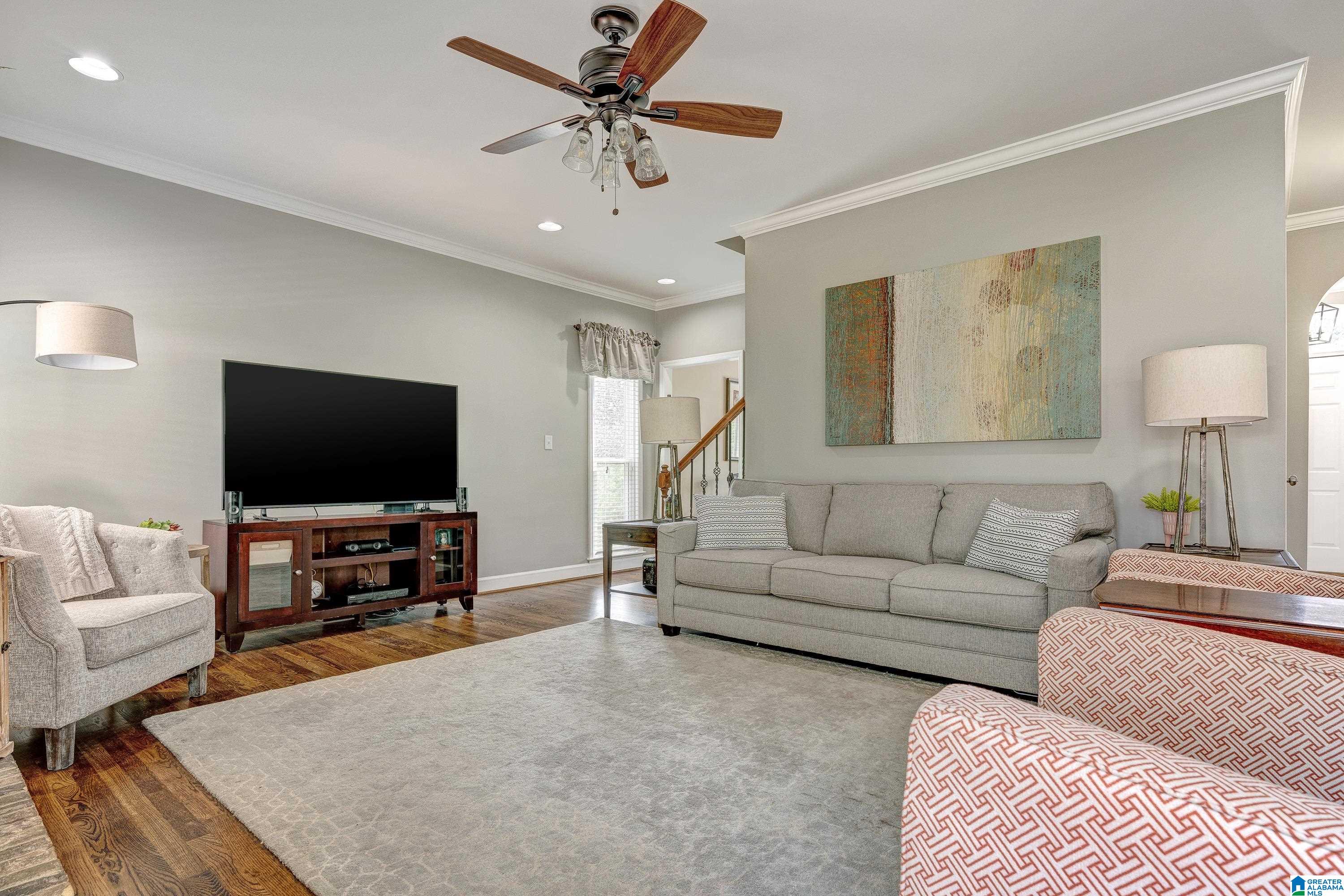 1738 RUSSET CREST CIRCLE