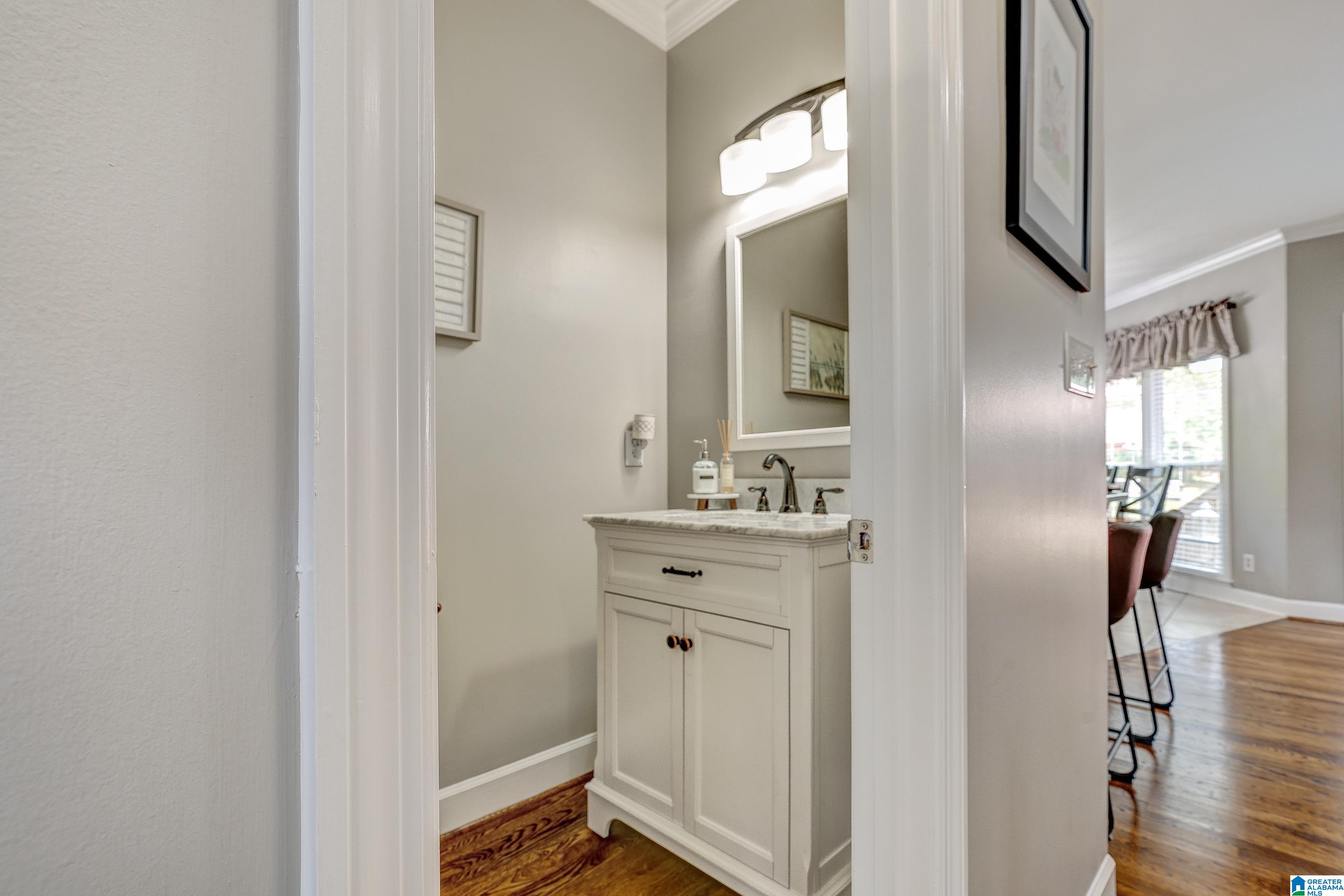 1738 RUSSET CREST CIRCLE