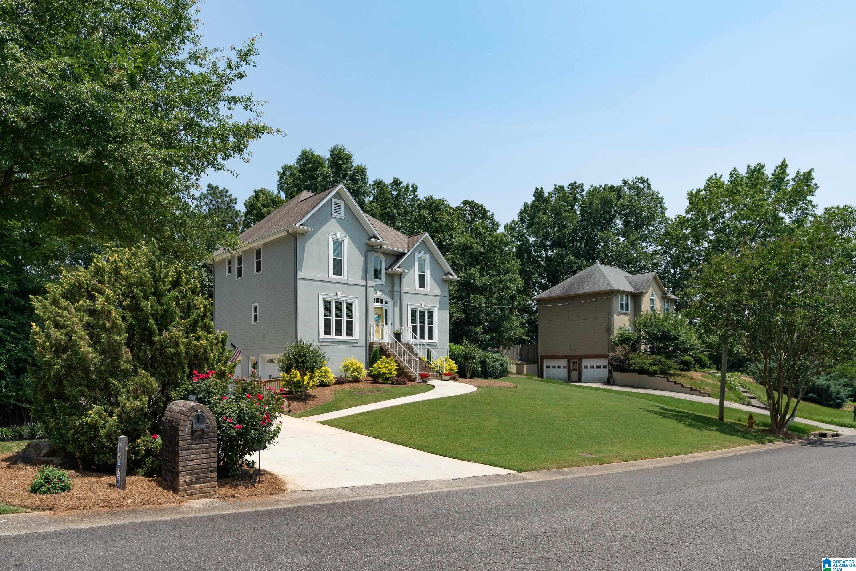 1738 RUSSET CREST CIRCLE