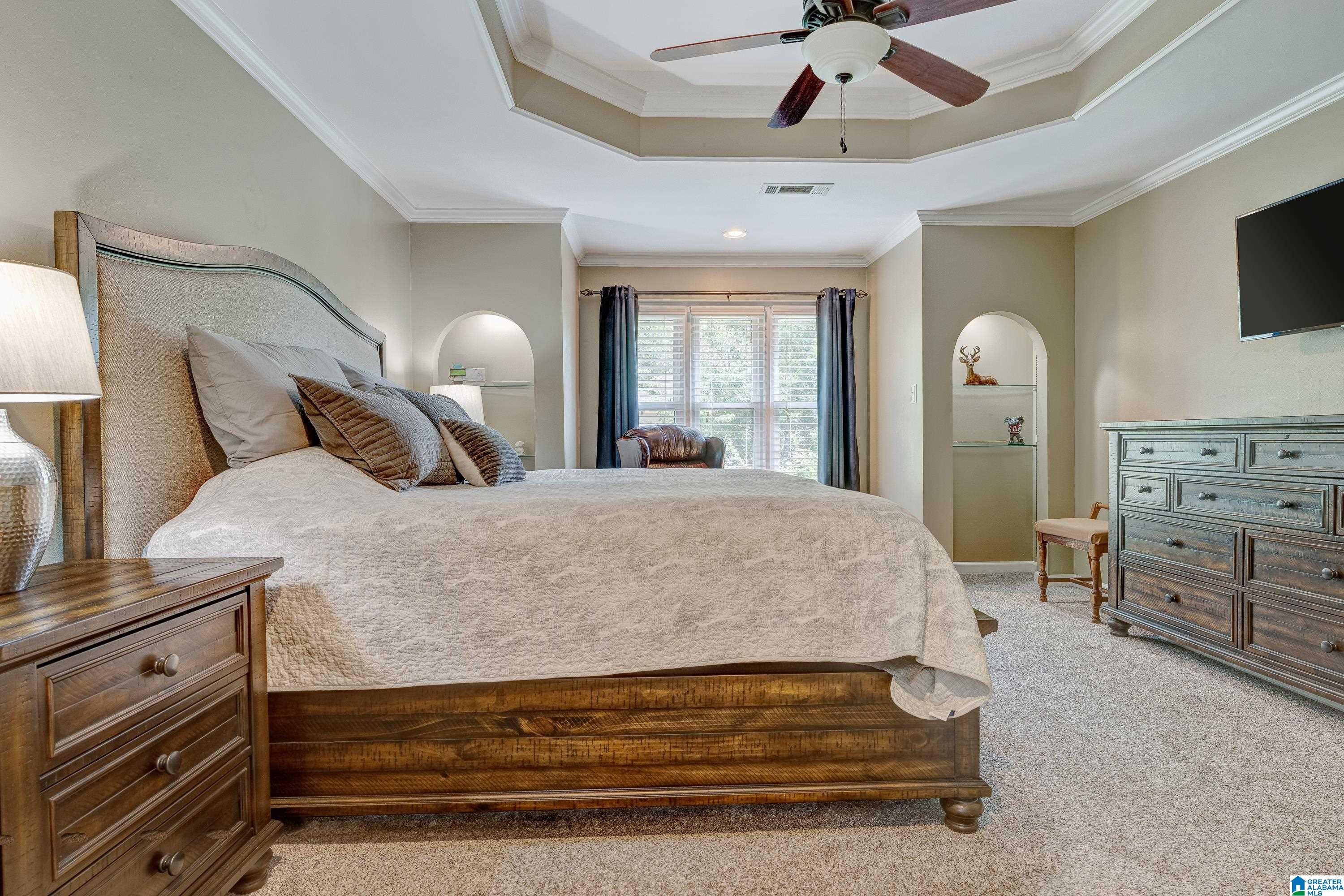 1738 RUSSET CREST CIRCLE