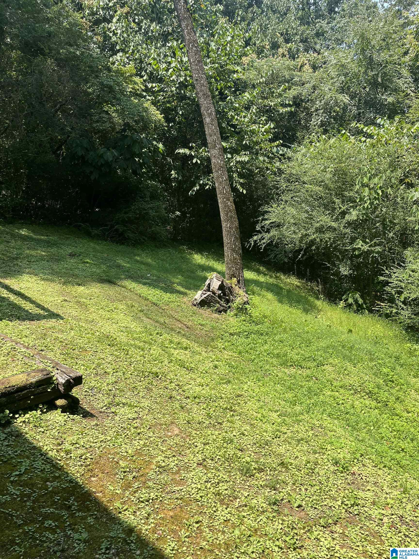712 COUNTRY CLUB TRAIL