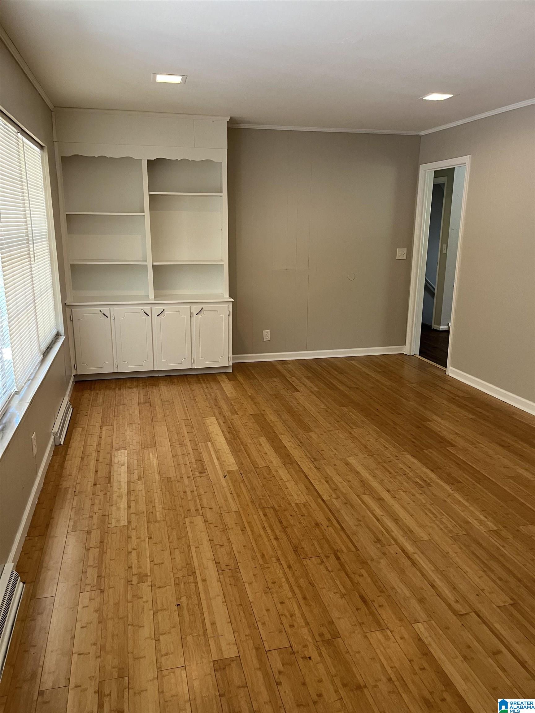 1040 AVOCADO DRIVE