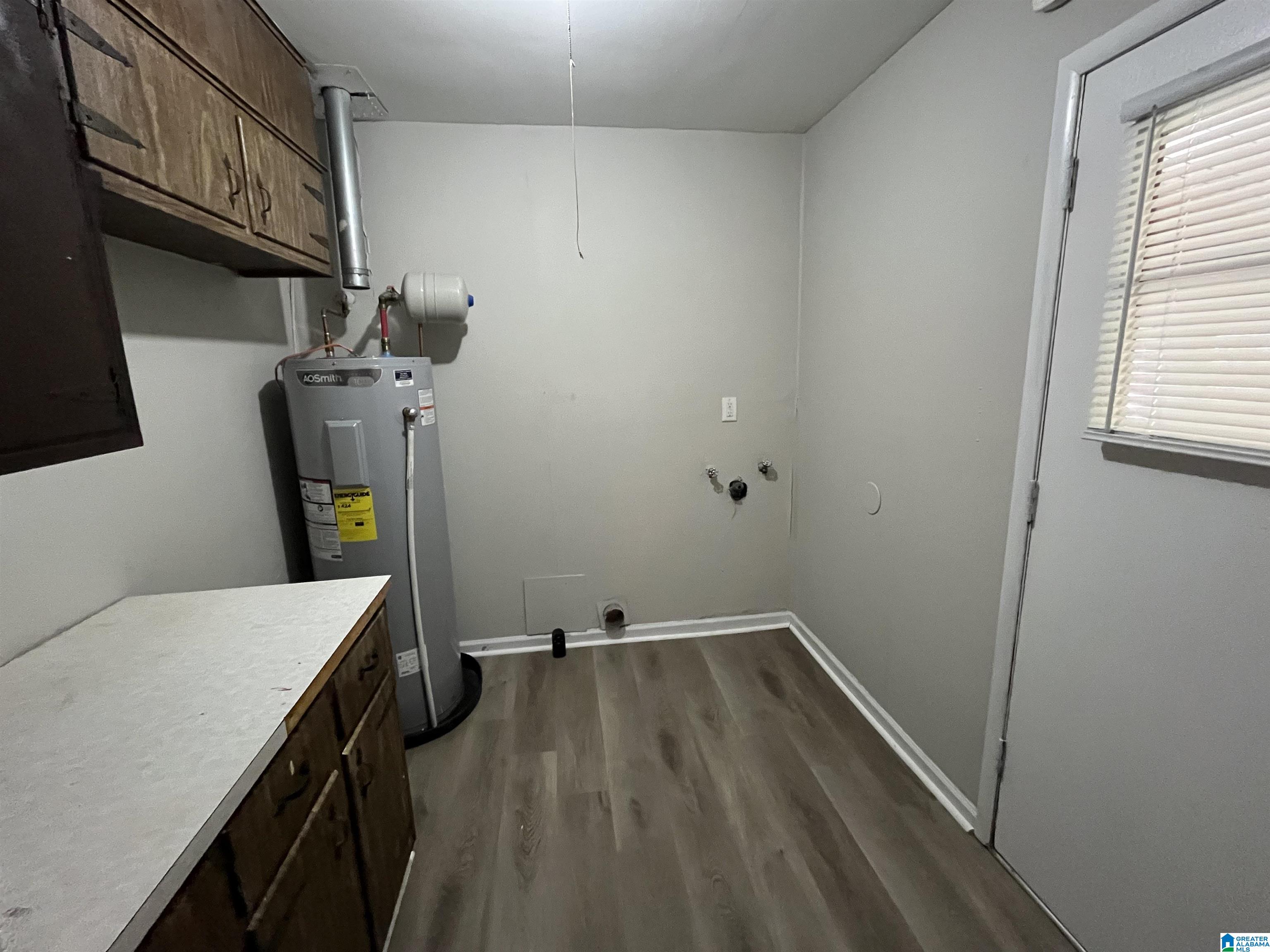 2264 4TH PLACE CIRCLE NE