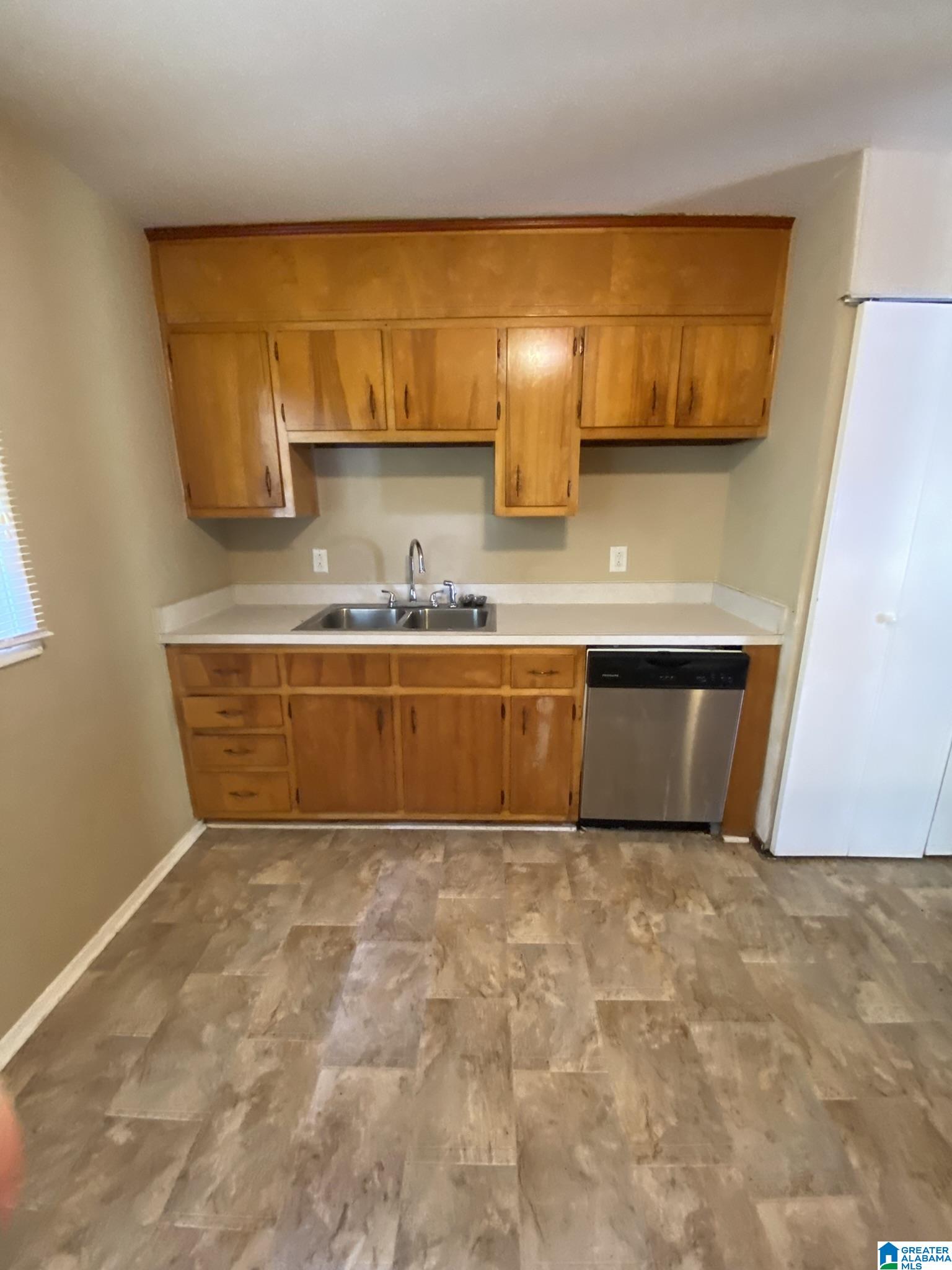 5441 ROBIN CIRCLE