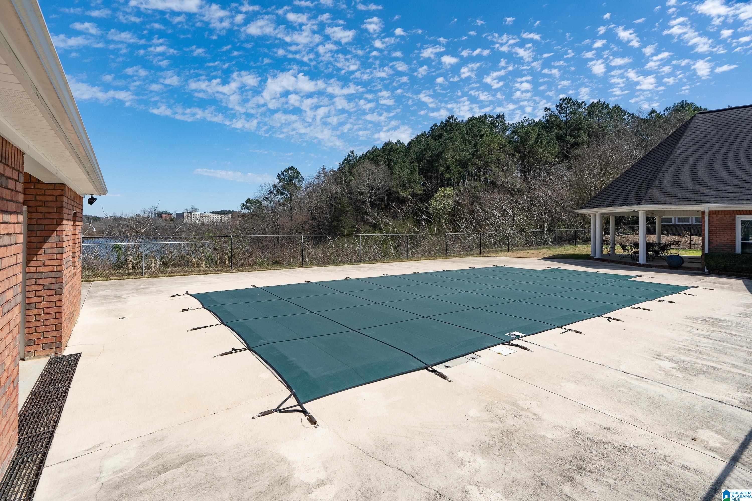 236 PARADISE LAKE DRIVE
