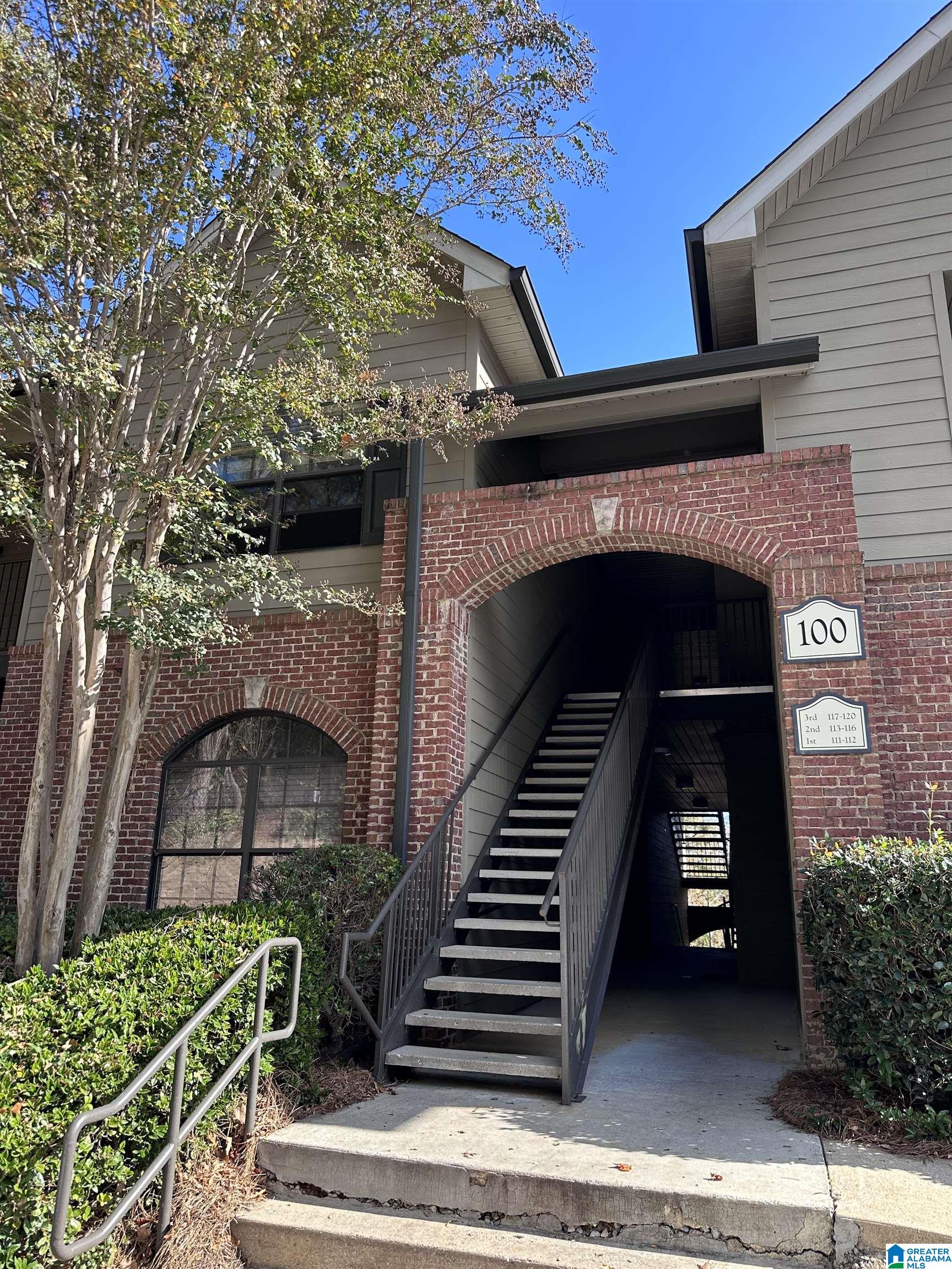 120 STERLING OAKS DRIVE 120