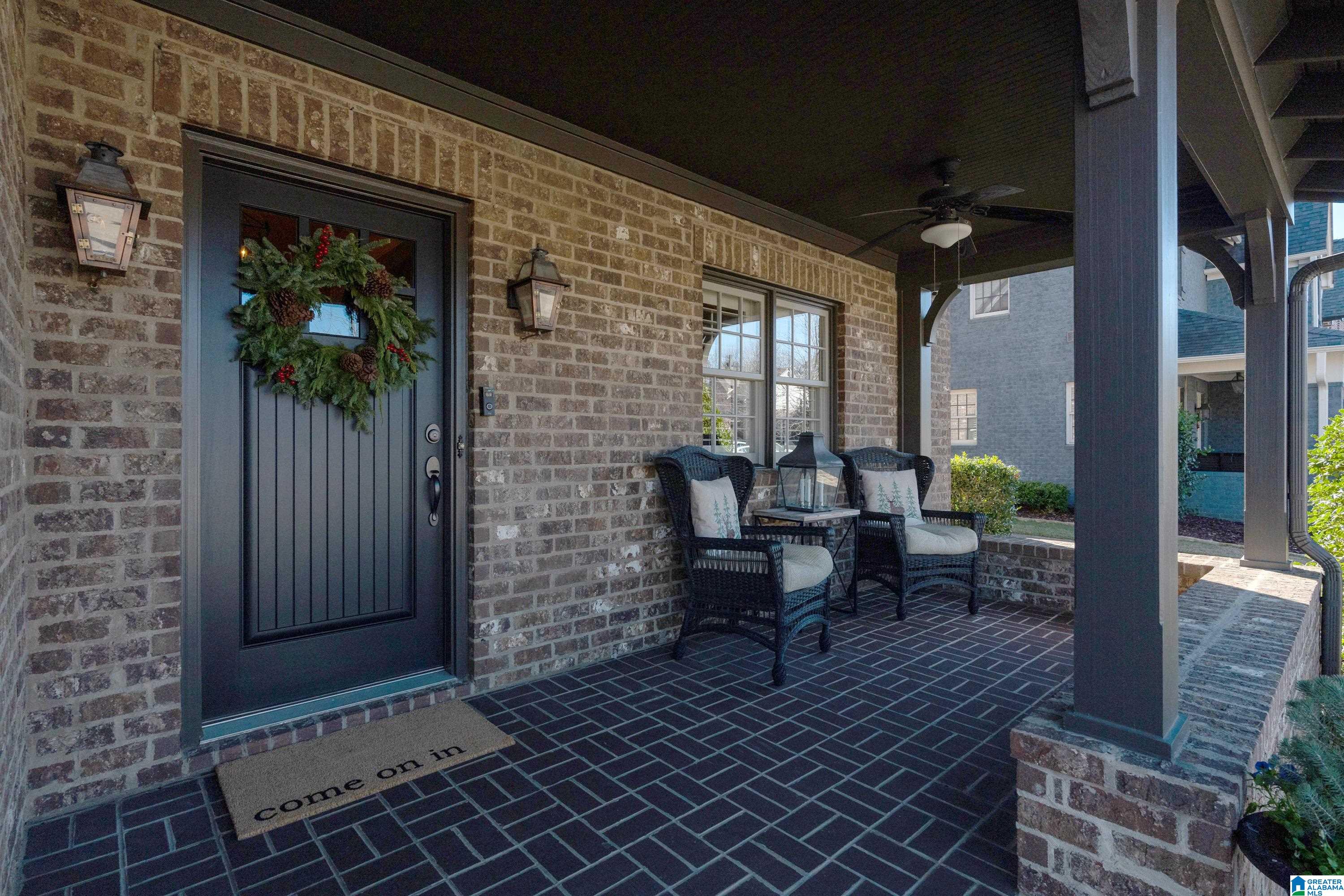 2462 NORTHAMPTON DRIVE