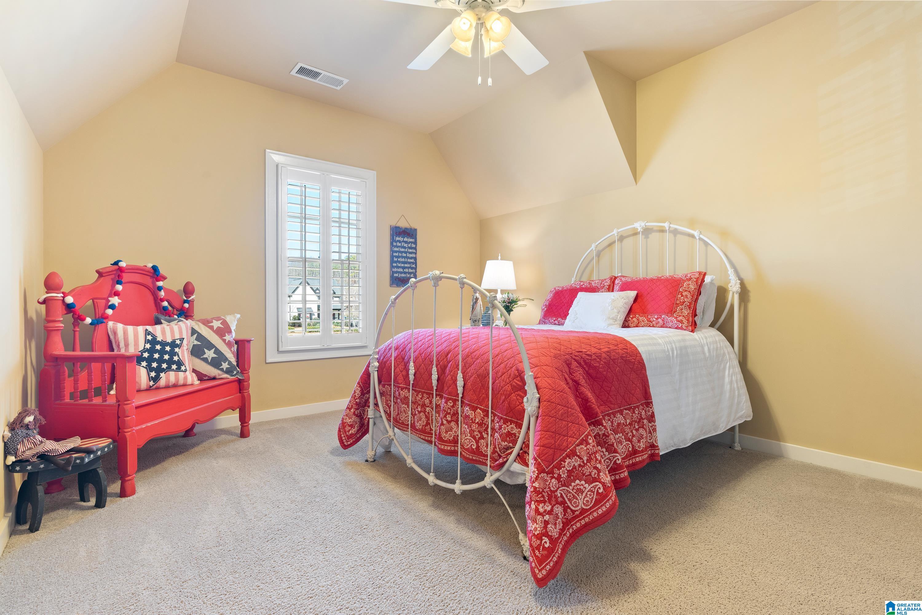 2462 NORTHAMPTON DRIVE