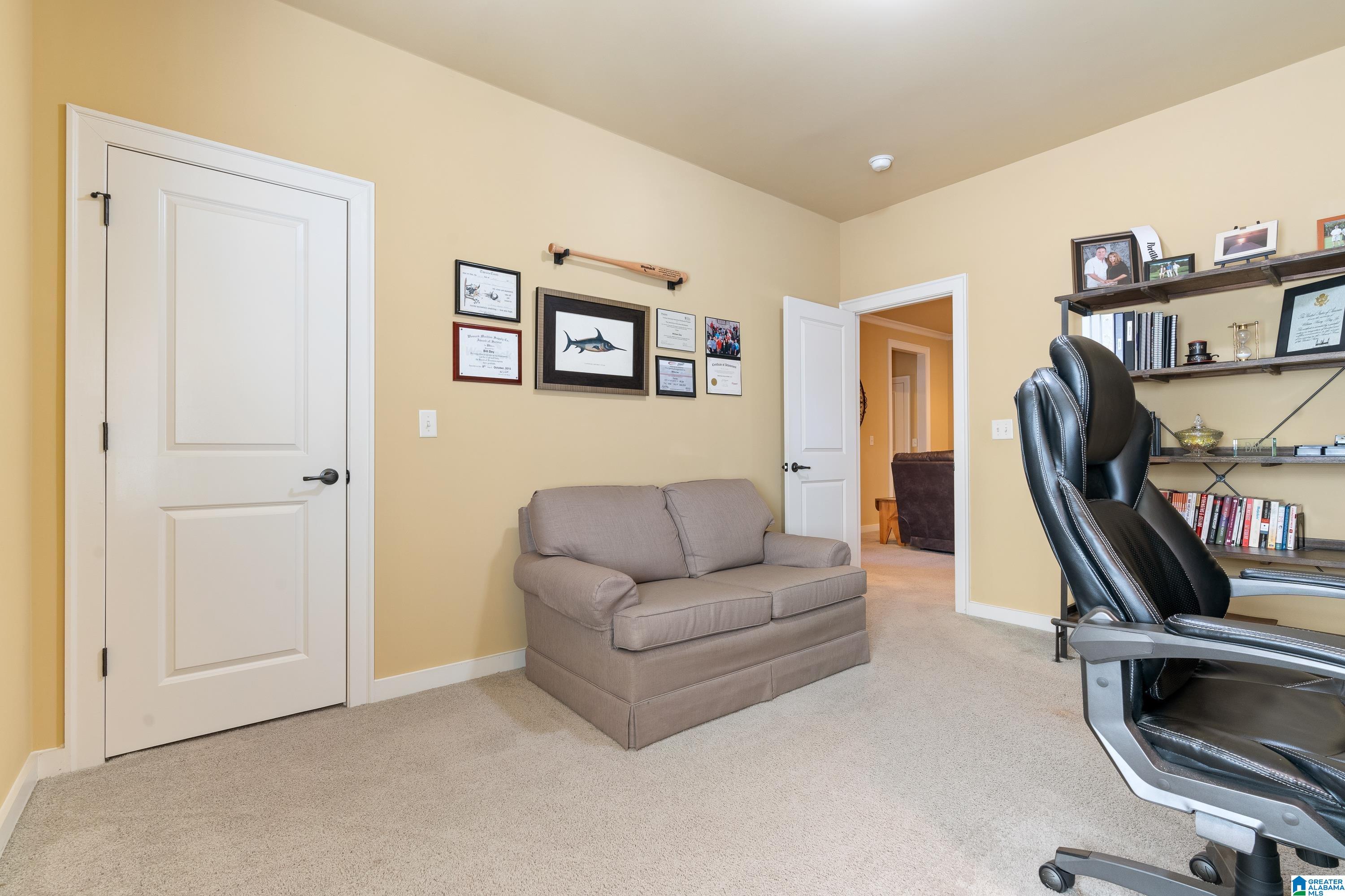 2462 NORTHAMPTON DRIVE