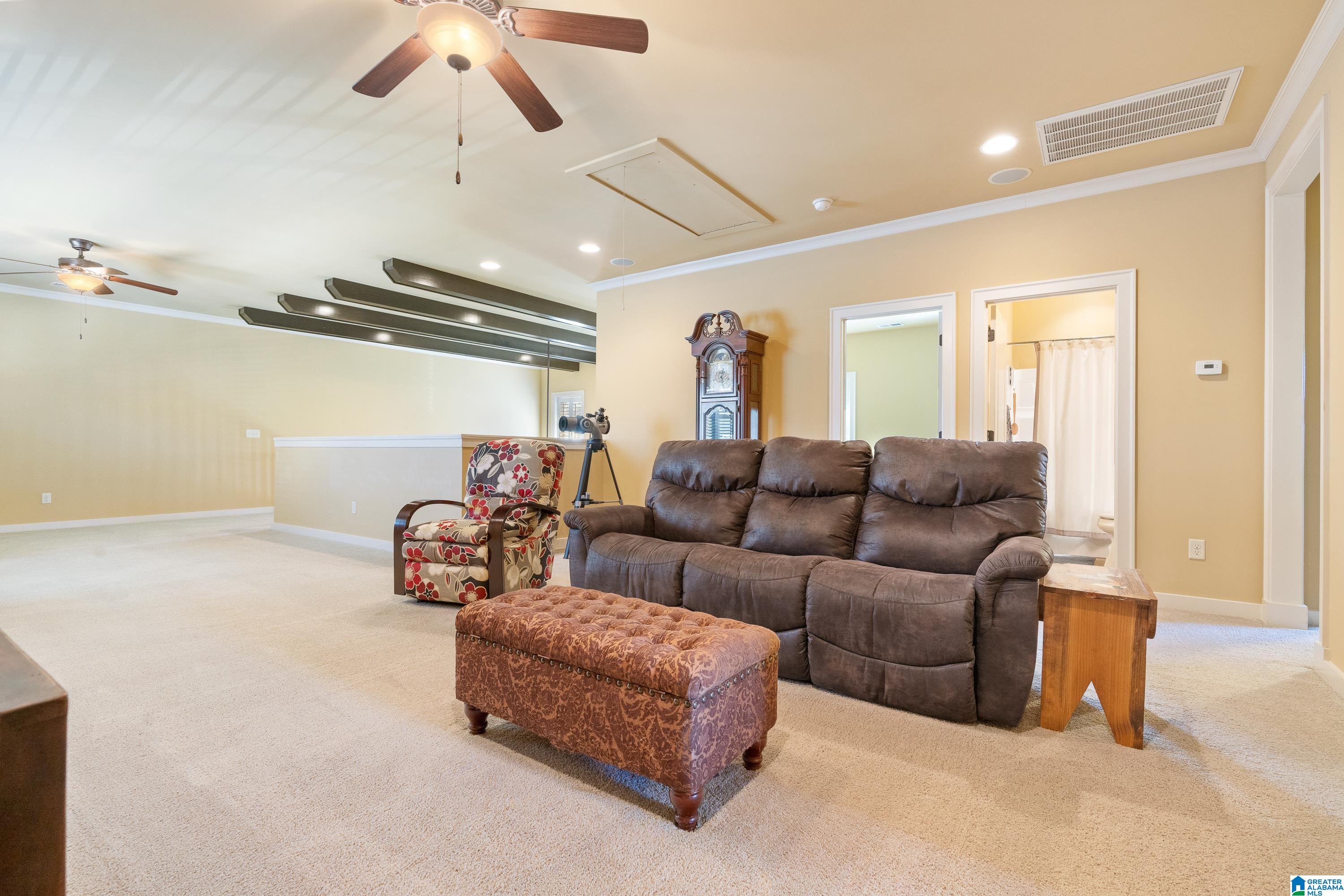 2462 NORTHAMPTON DRIVE