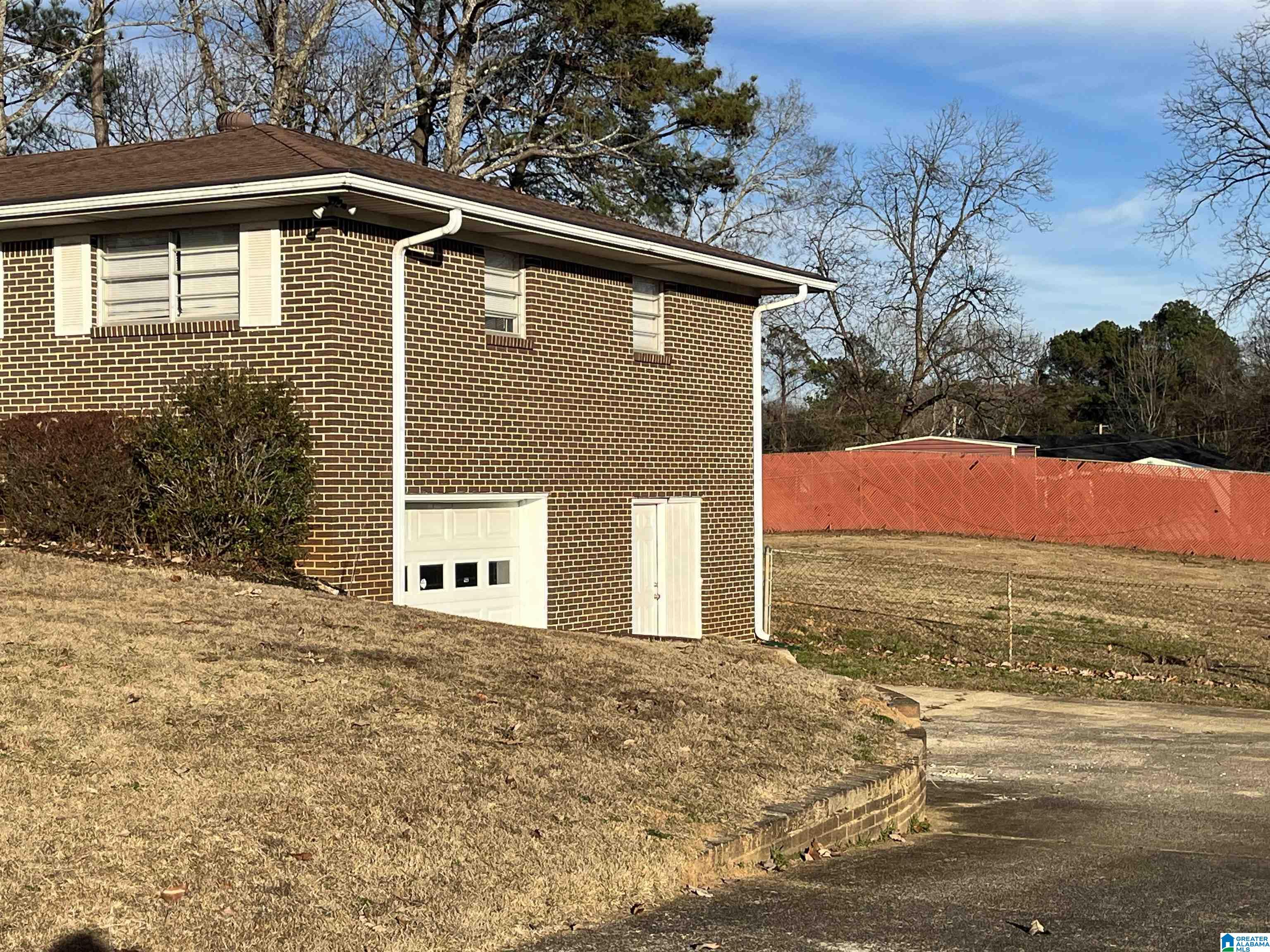 204 HILLTOP DRIVE