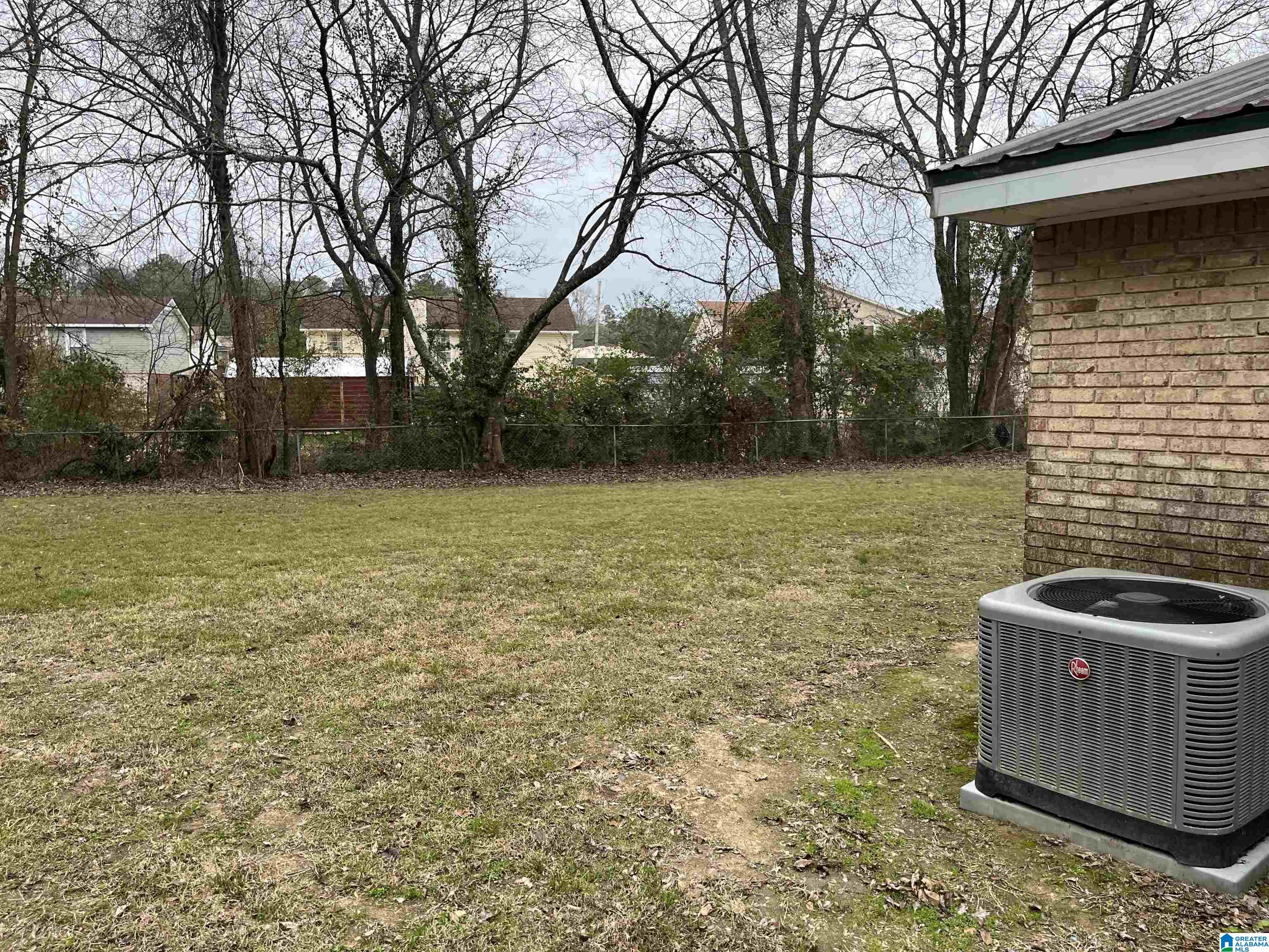 16 CARRIAGE HOUSE ROAD SW