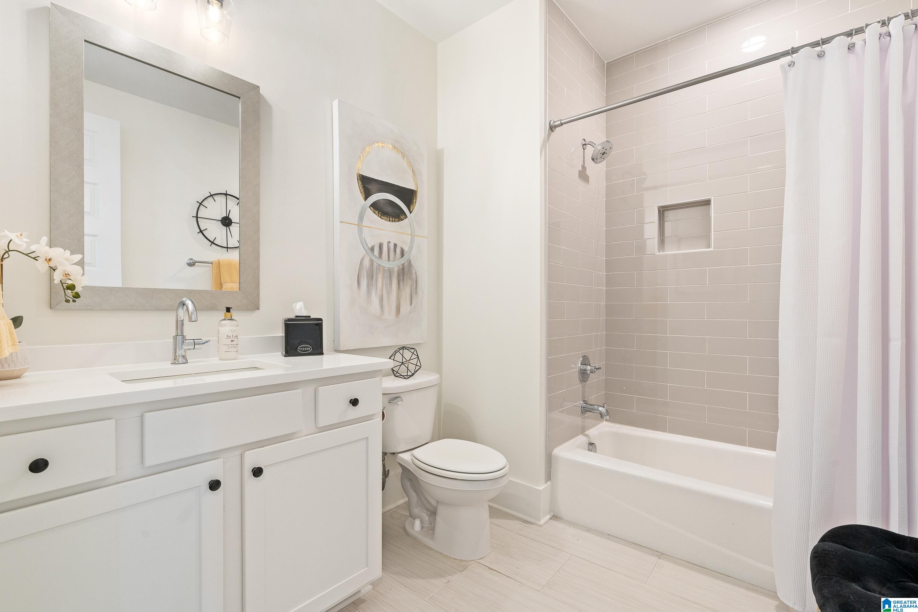 1895 BLACKRIDGE ROAD