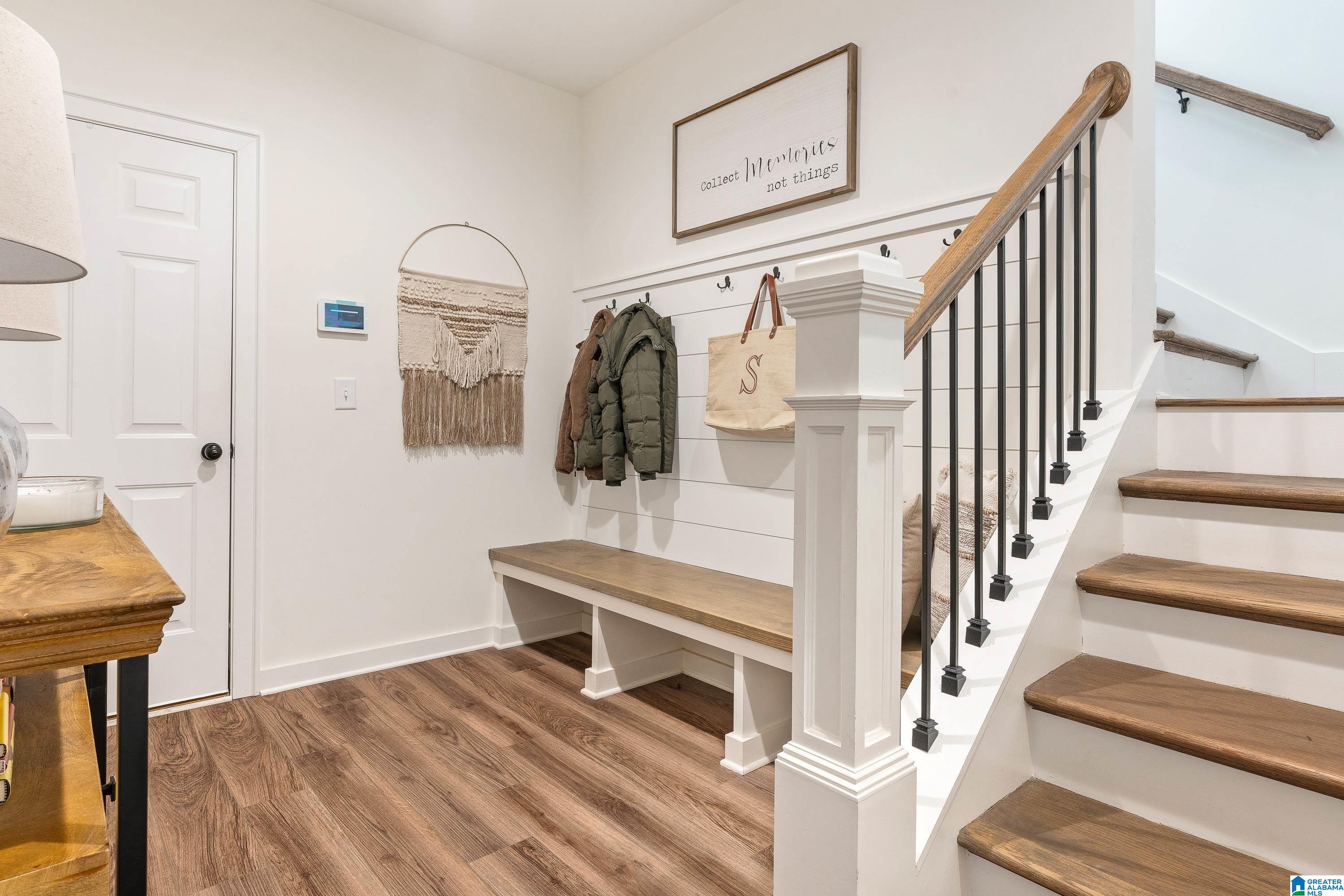 1895 BLACKRIDGE ROAD