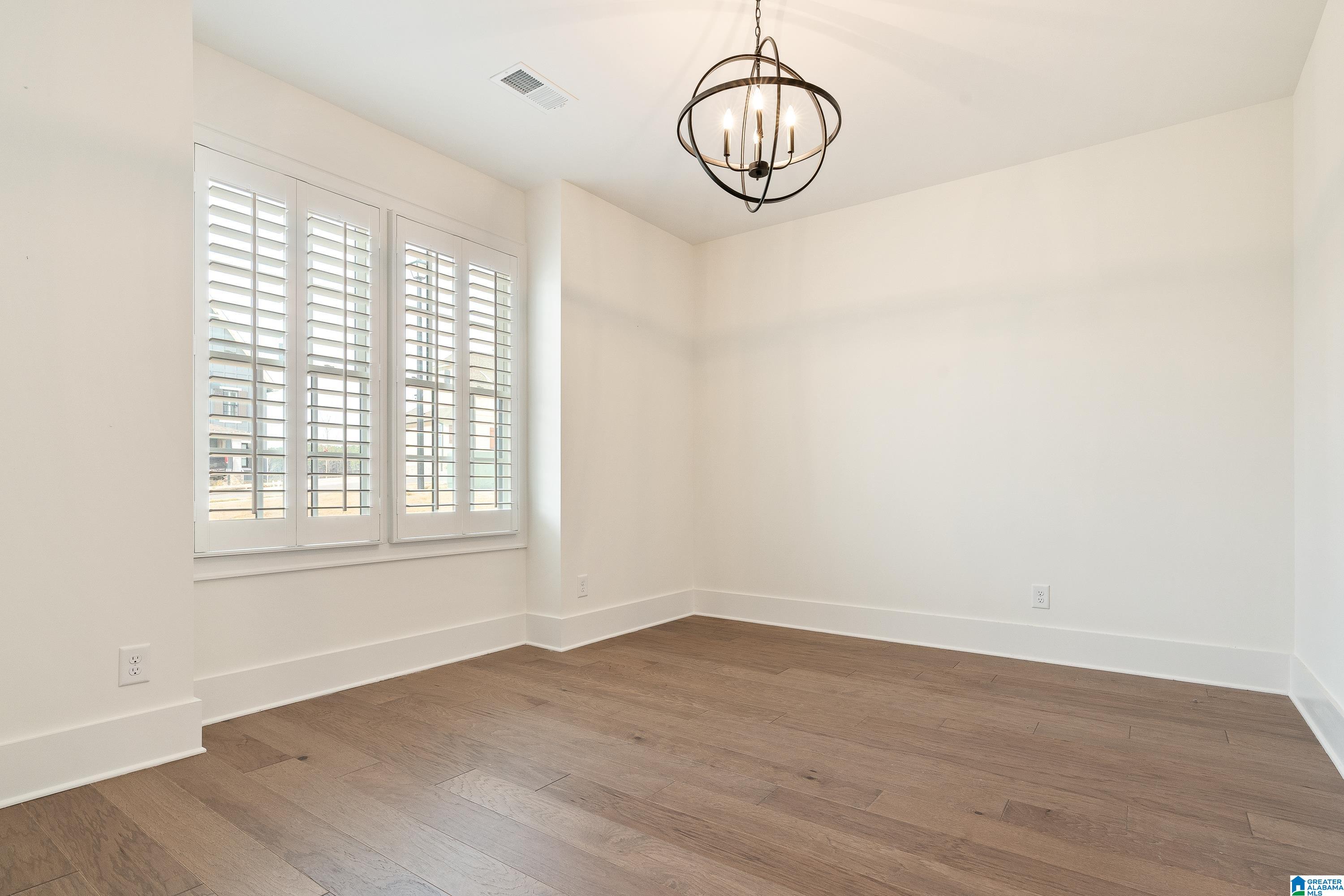 1895 BLACKRIDGE ROAD