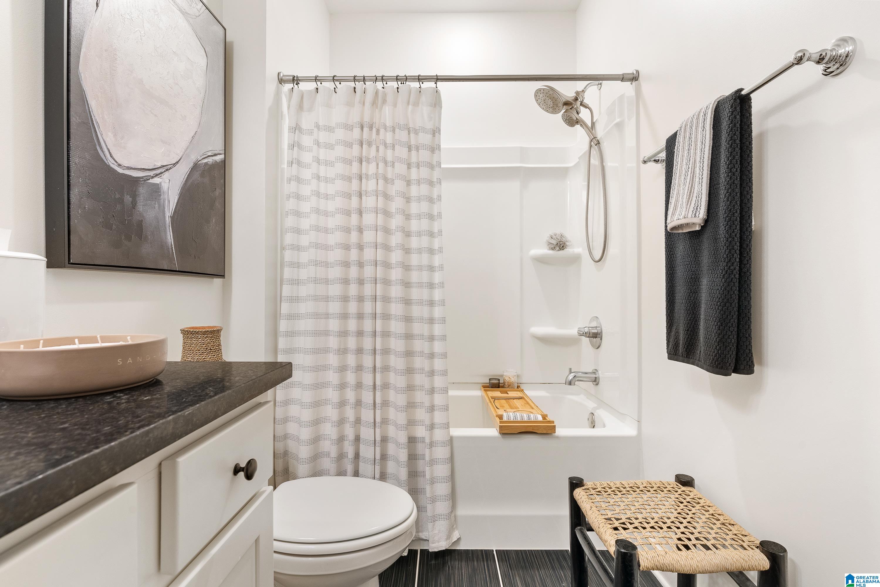 1895 BLACKRIDGE ROAD