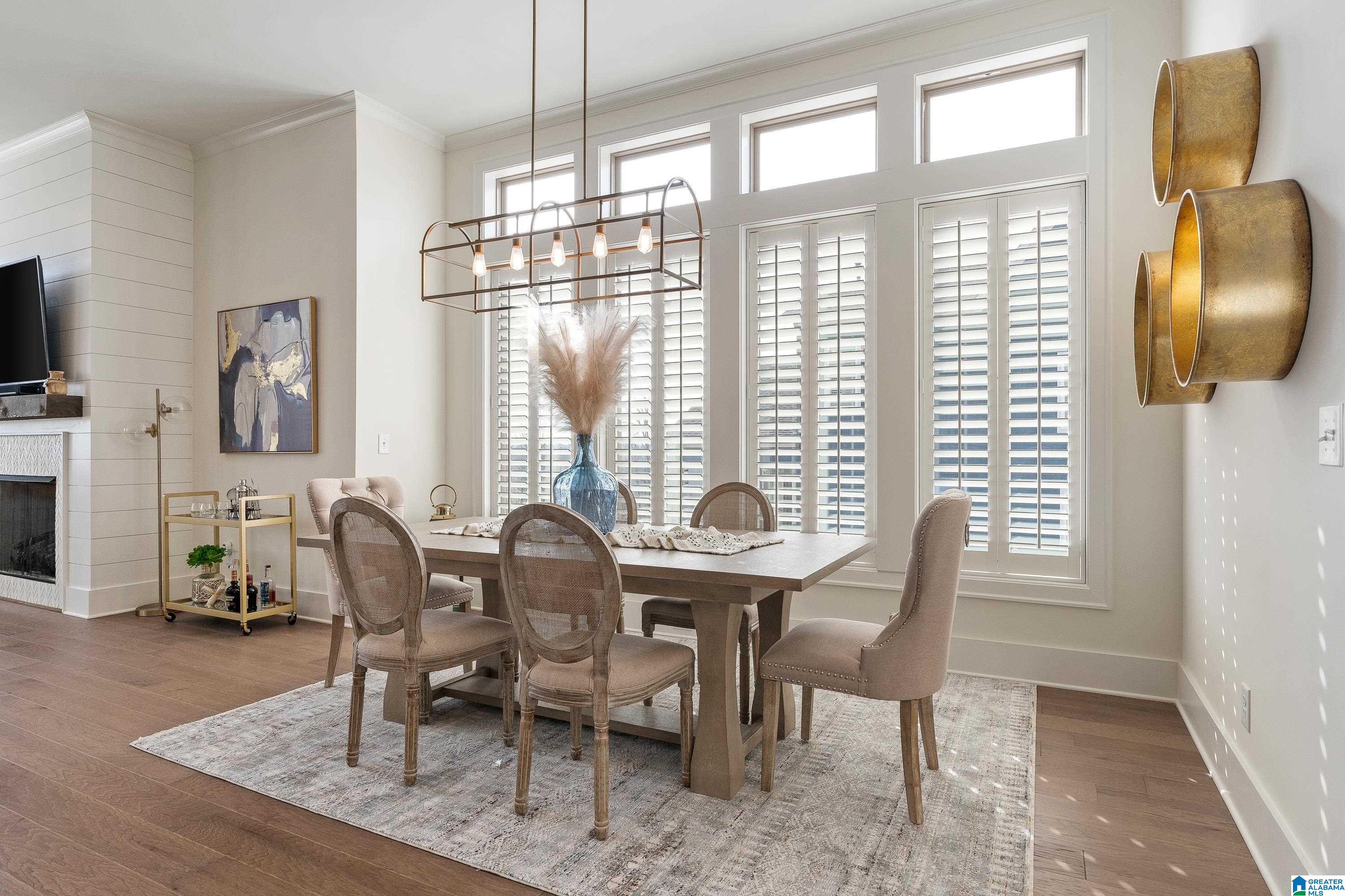 1895 BLACKRIDGE ROAD