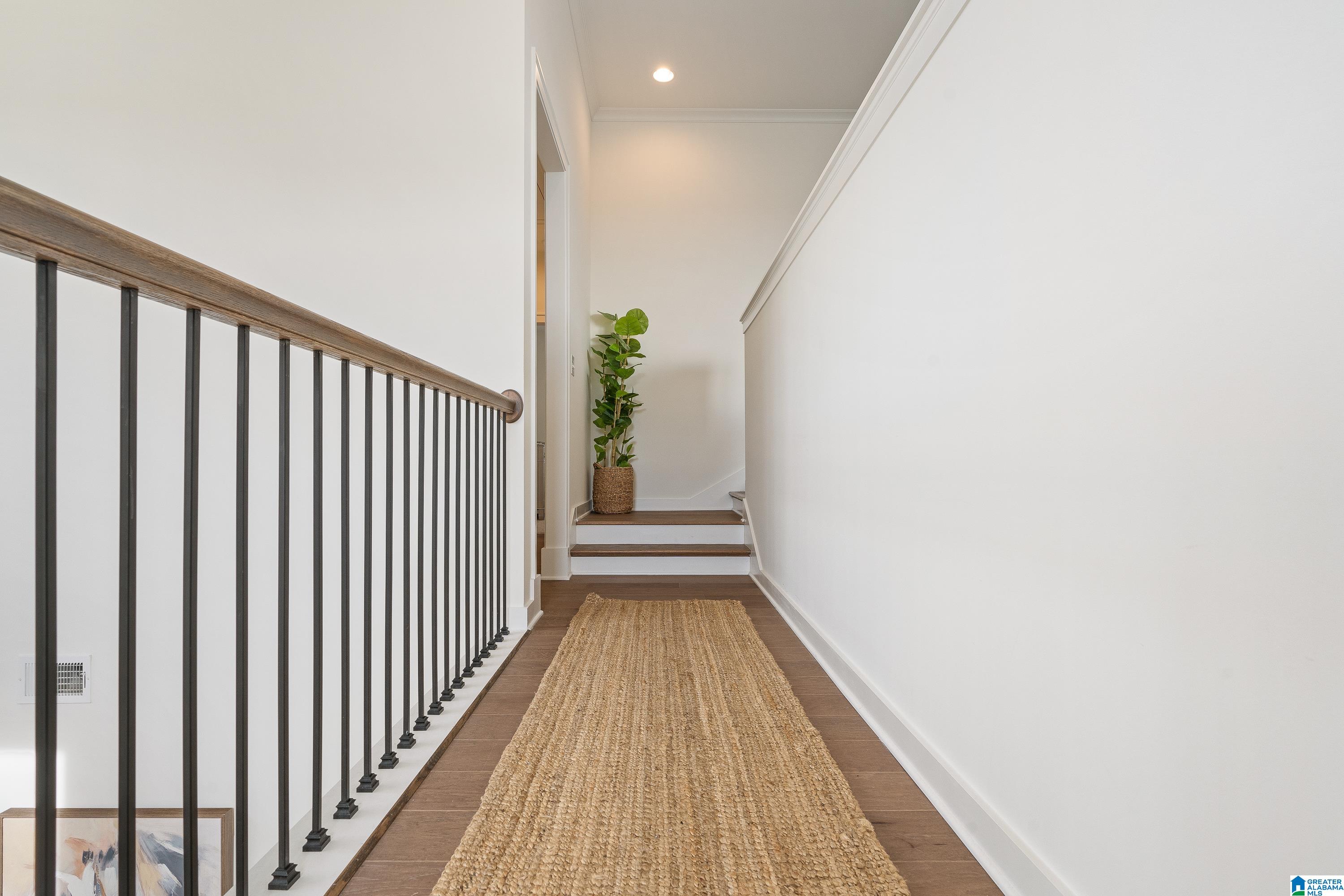 1895 BLACKRIDGE ROAD