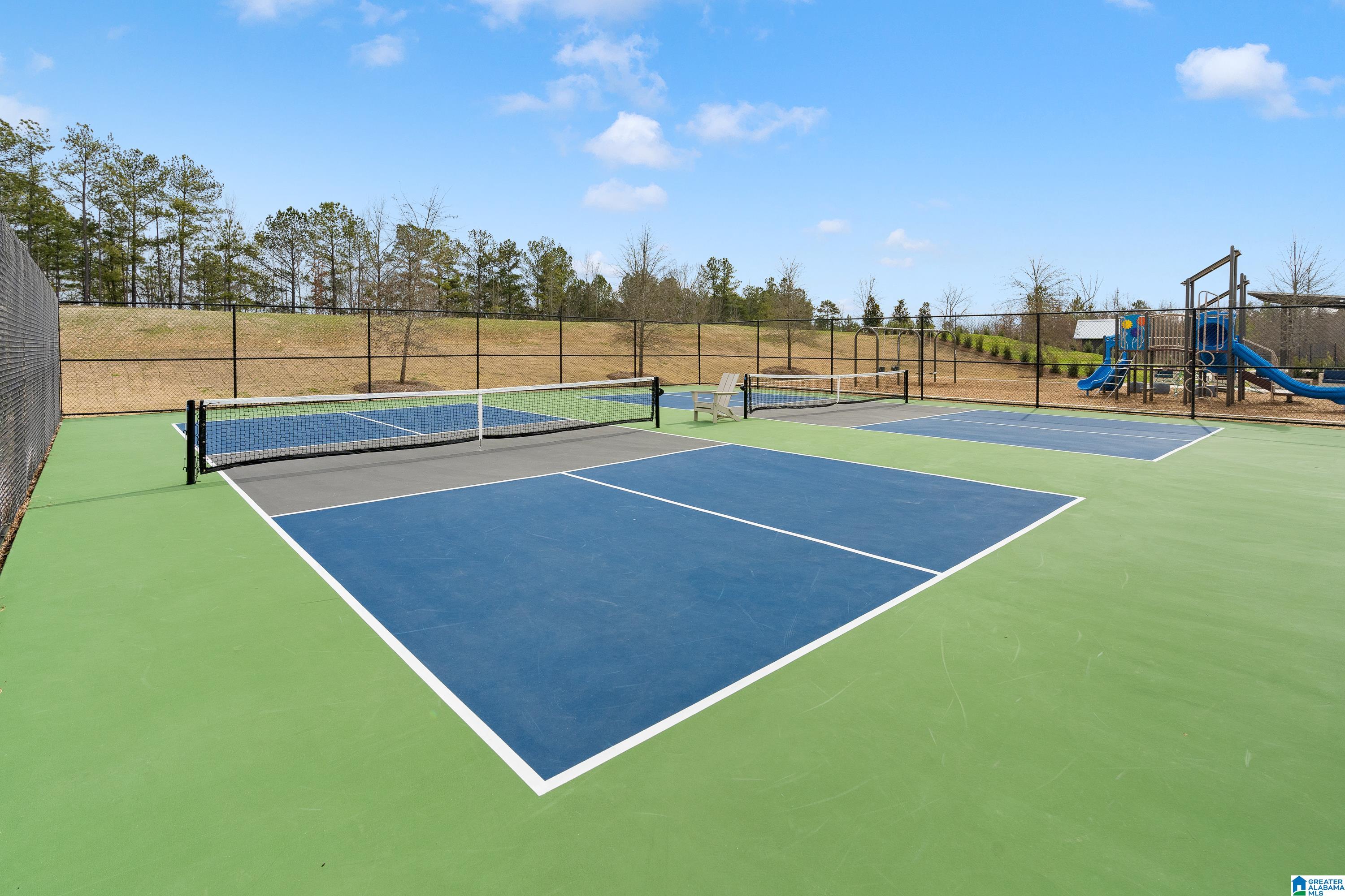 1895 BLACKRIDGE ROAD