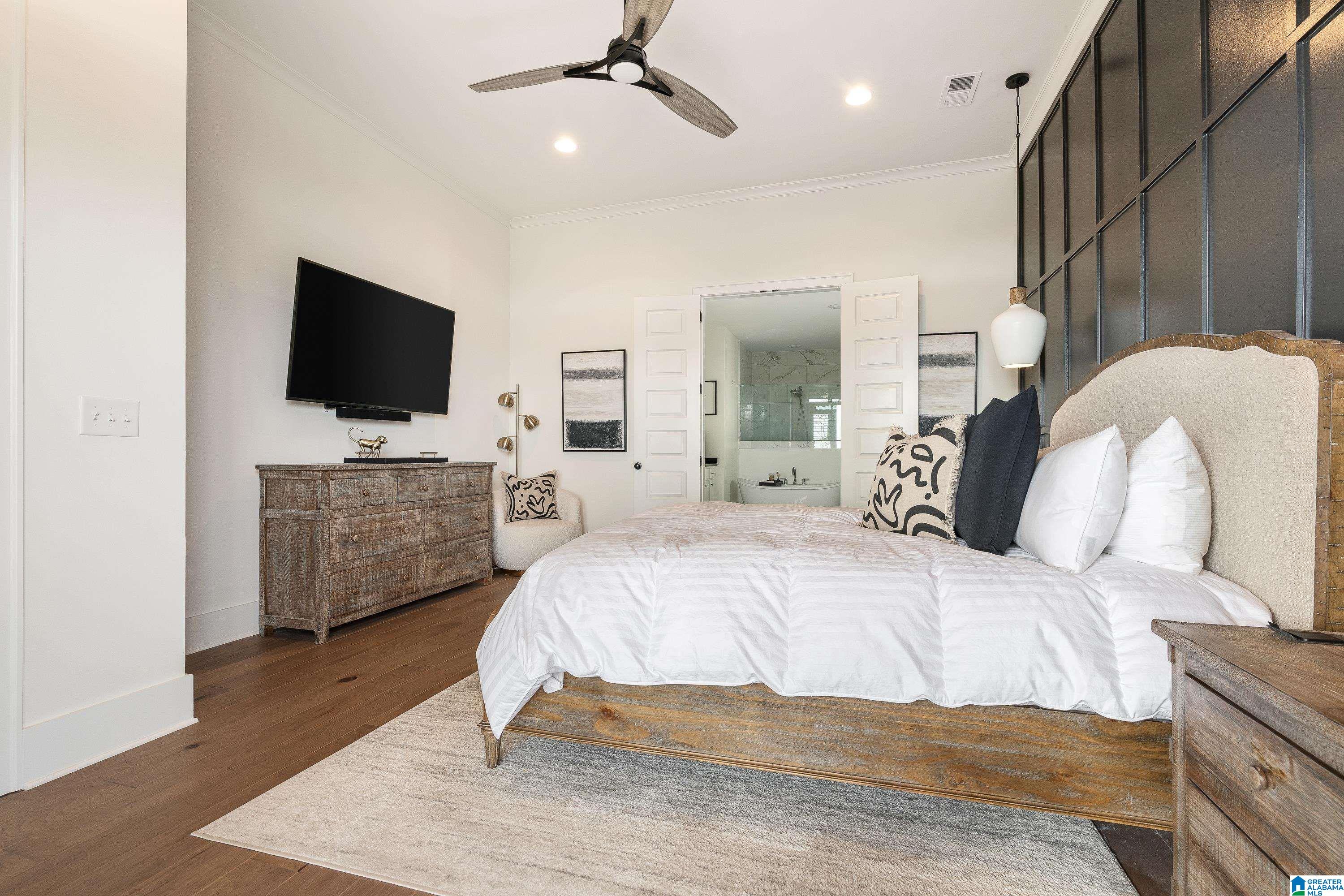 1895 BLACKRIDGE ROAD