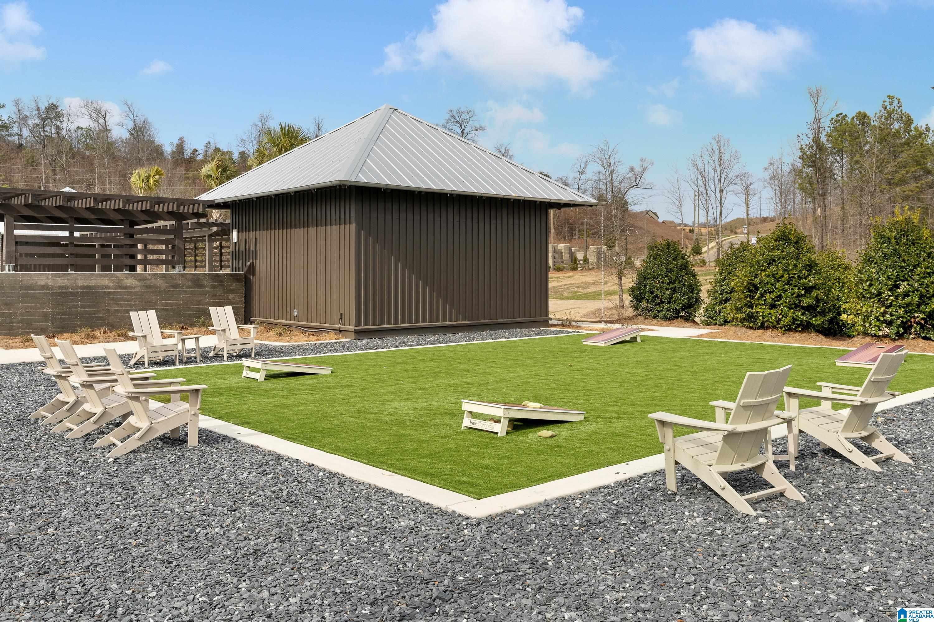 1895 BLACKRIDGE ROAD