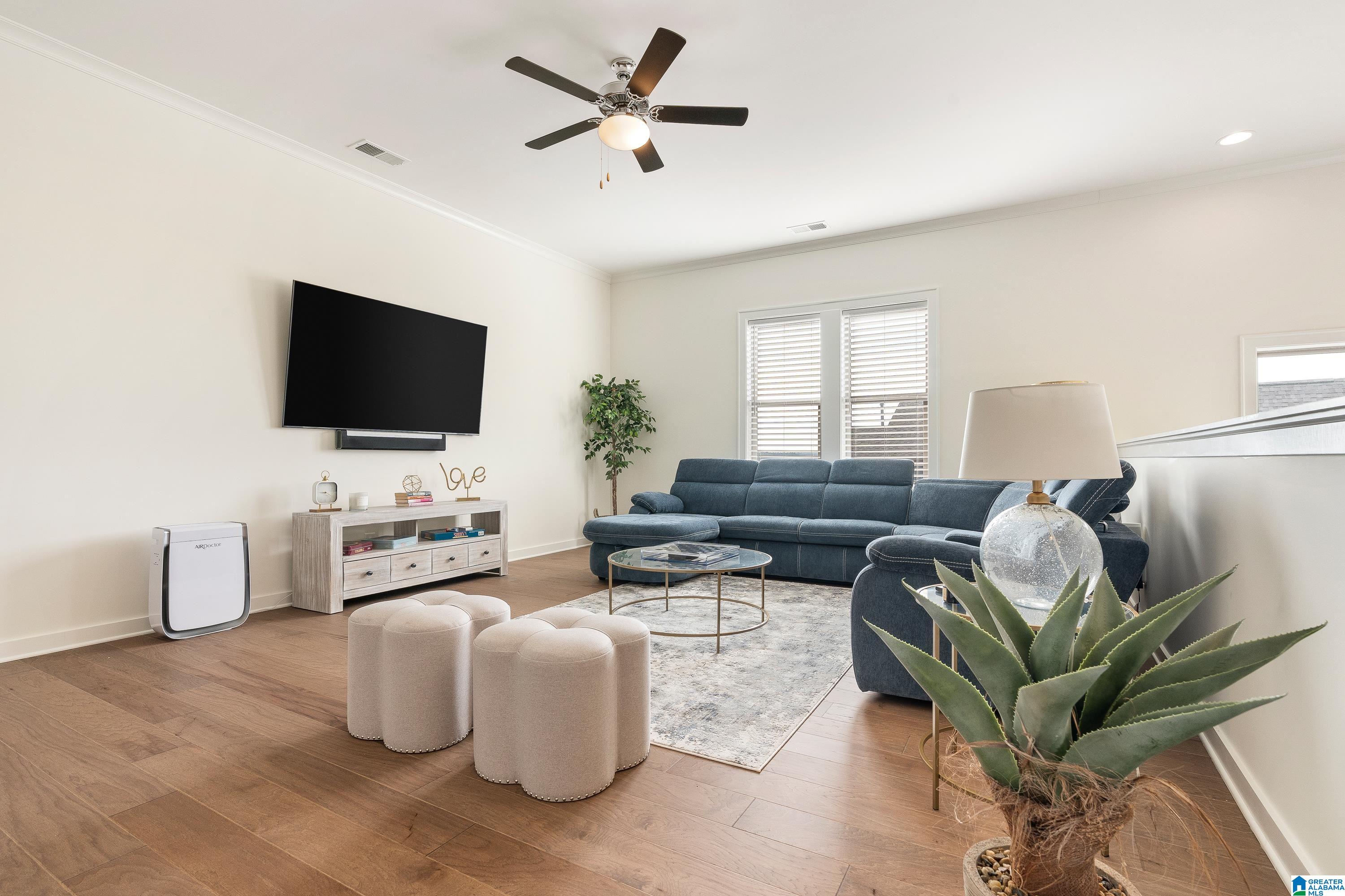 1895 BLACKRIDGE ROAD