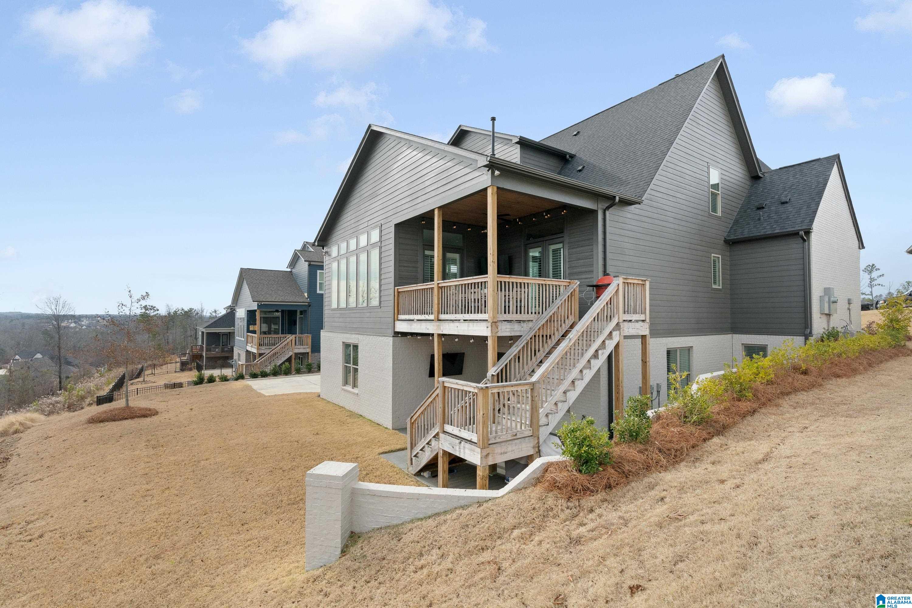 1895 BLACKRIDGE ROAD