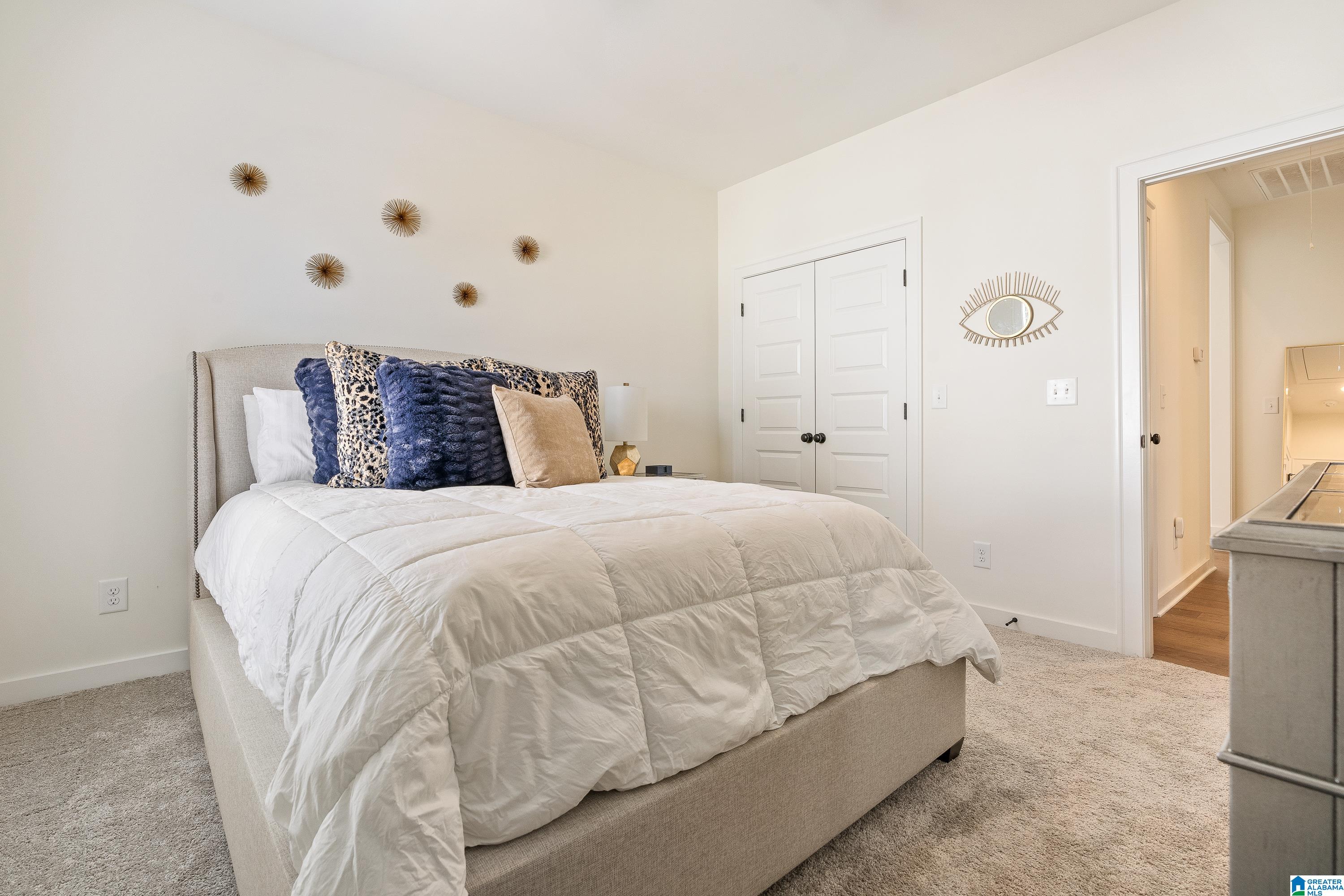 1895 BLACKRIDGE ROAD