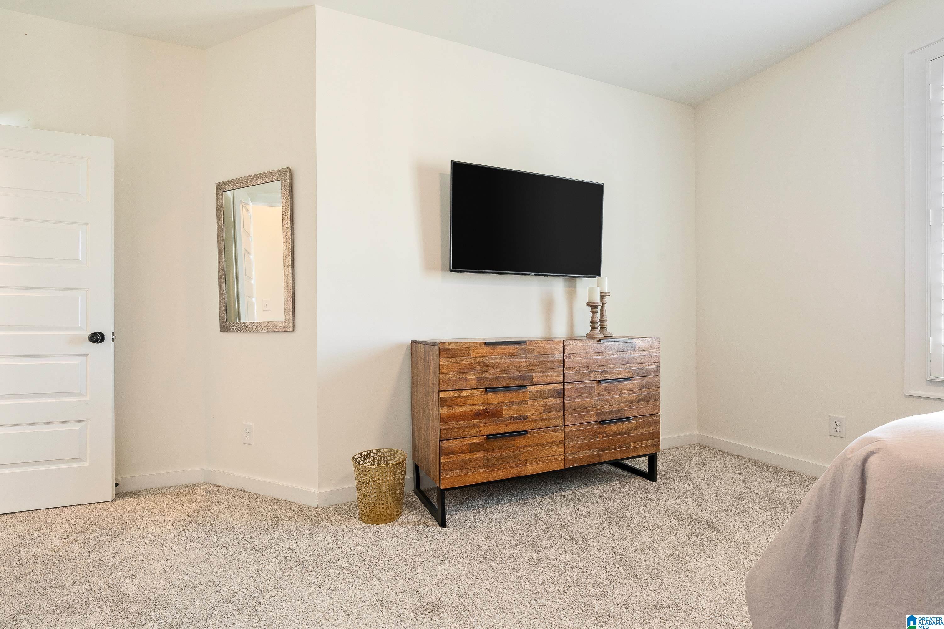 1895 BLACKRIDGE ROAD