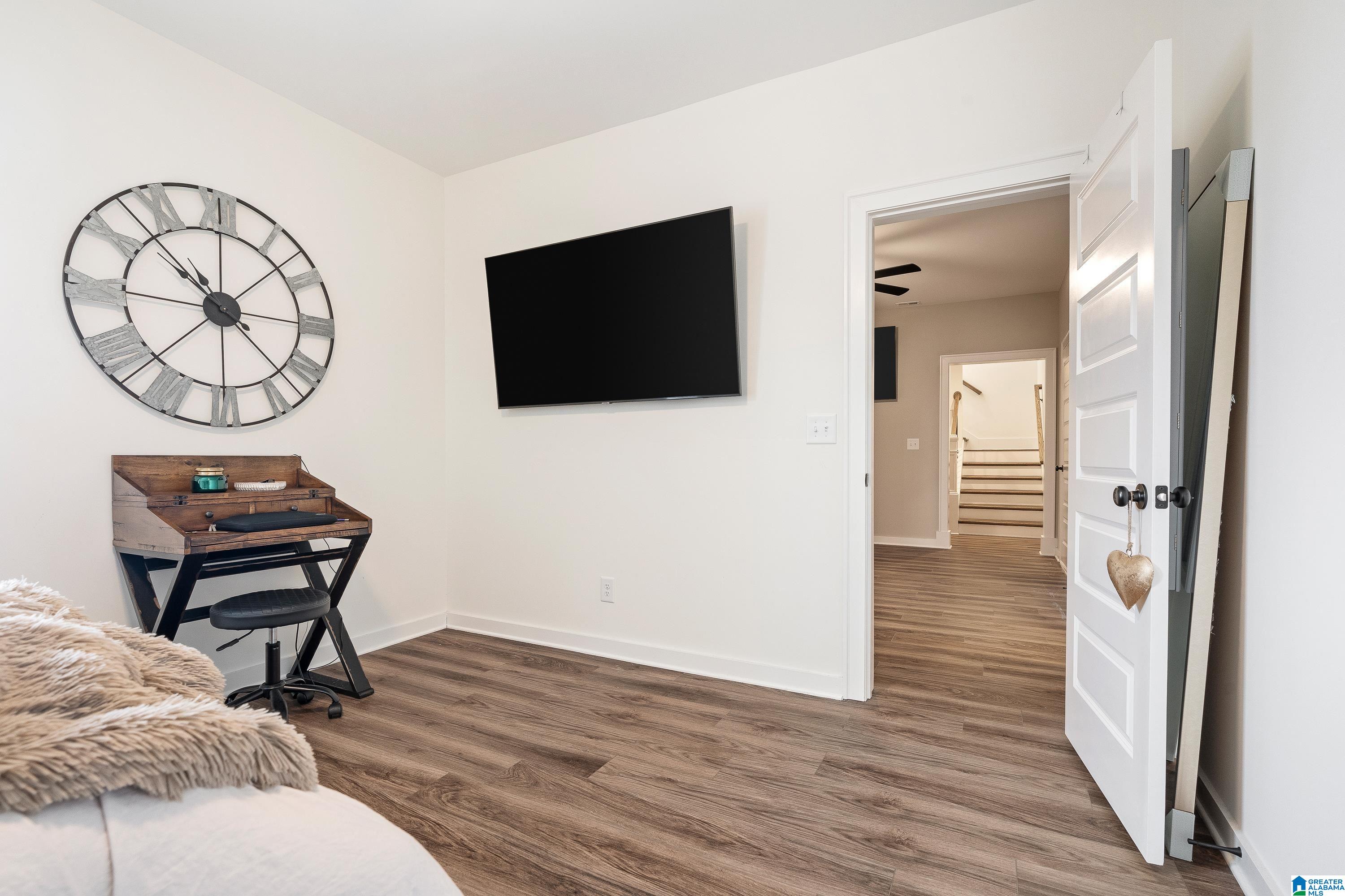 1895 BLACKRIDGE ROAD