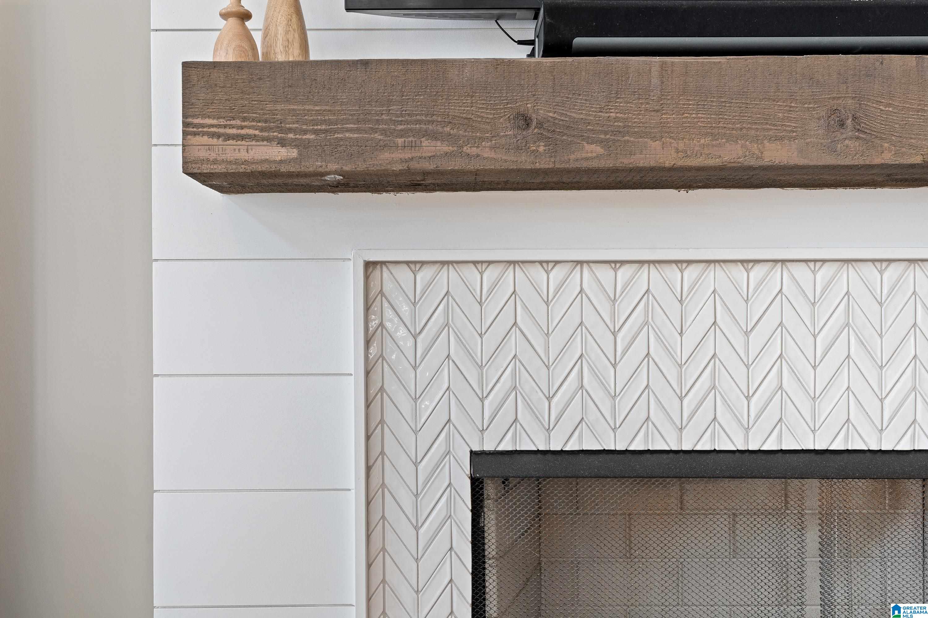 1895 BLACKRIDGE ROAD