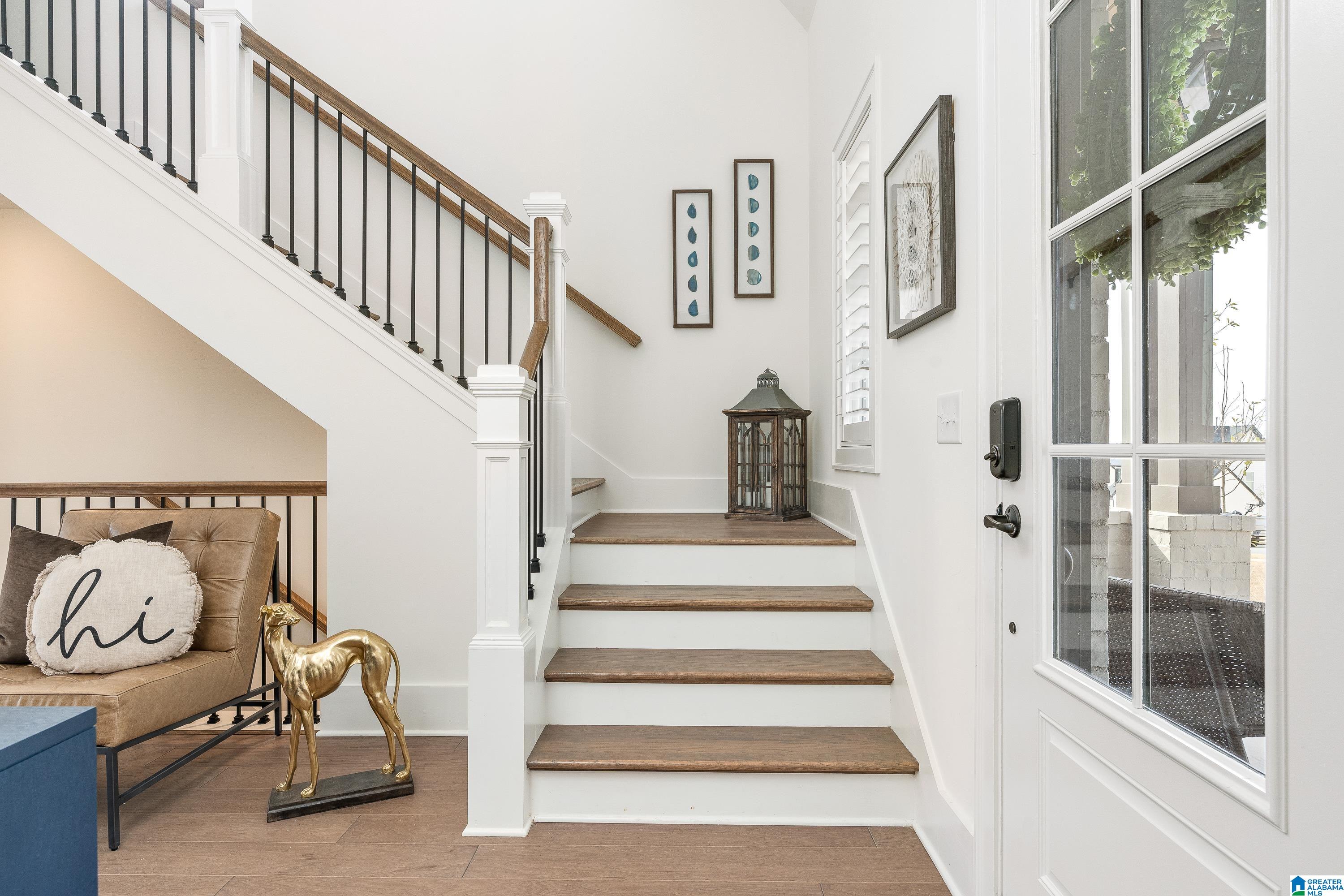 1895 BLACKRIDGE ROAD