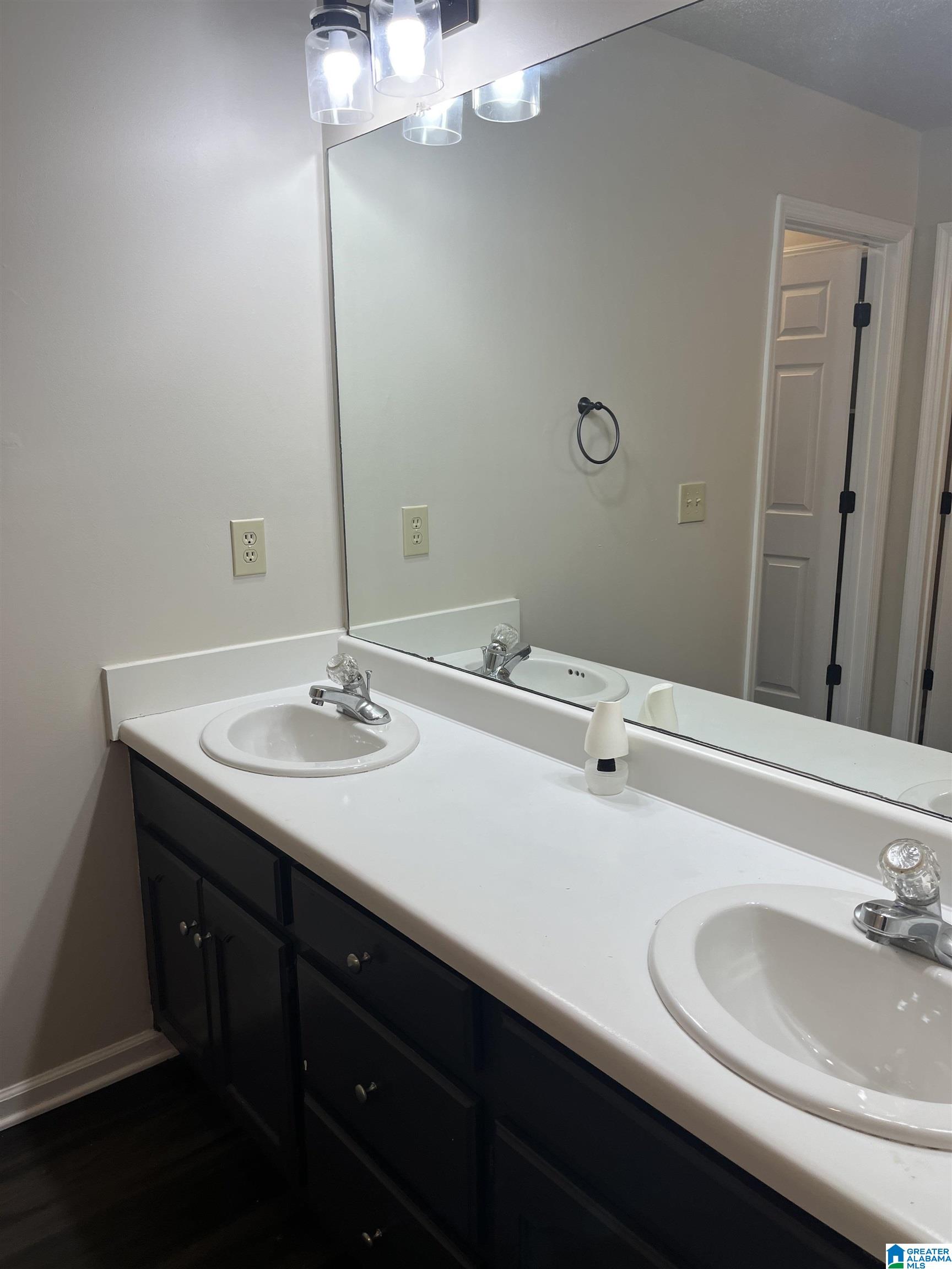 6901 H B WARE CIRCLE