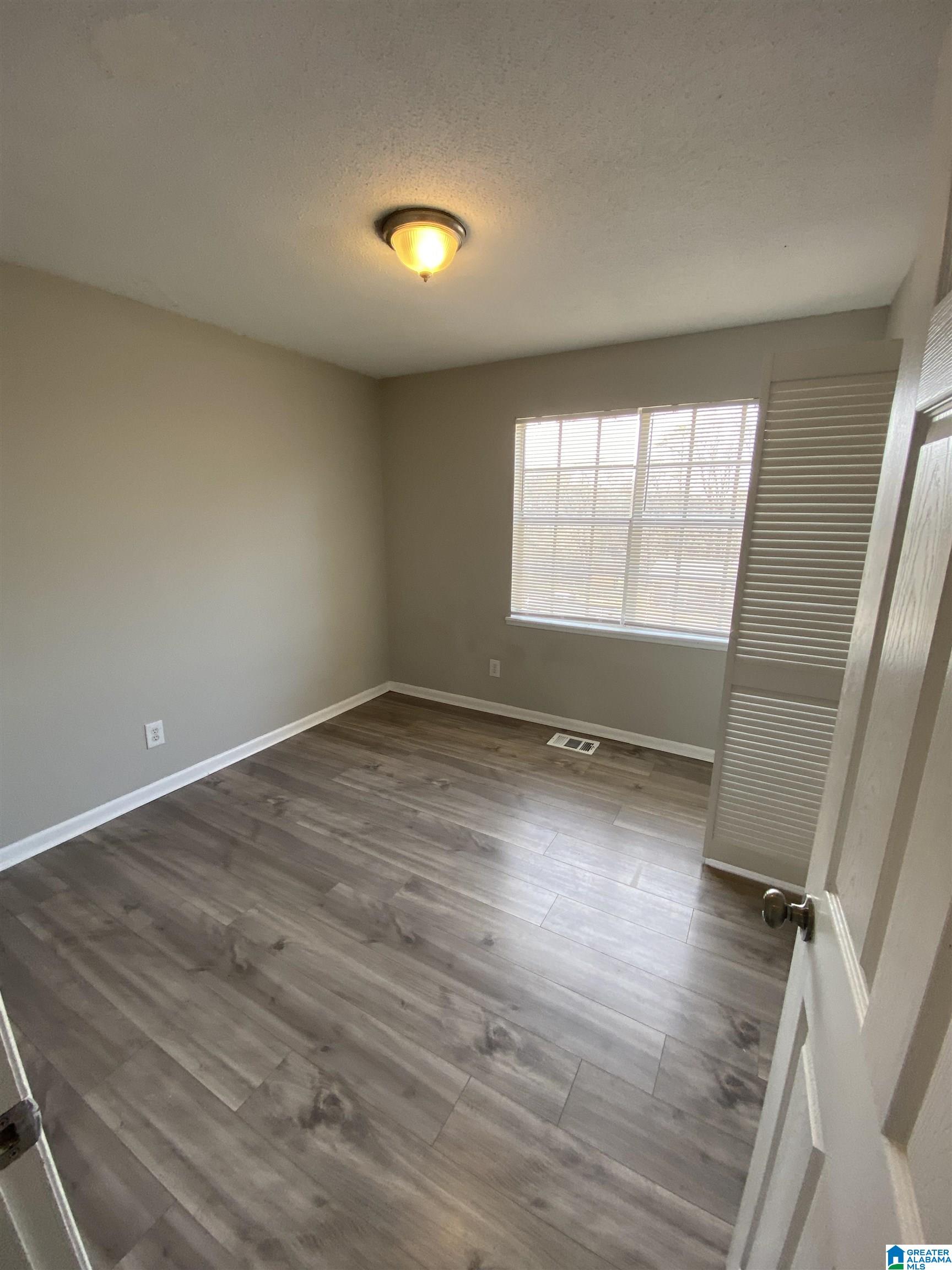 5843 BRENDA DRIVE