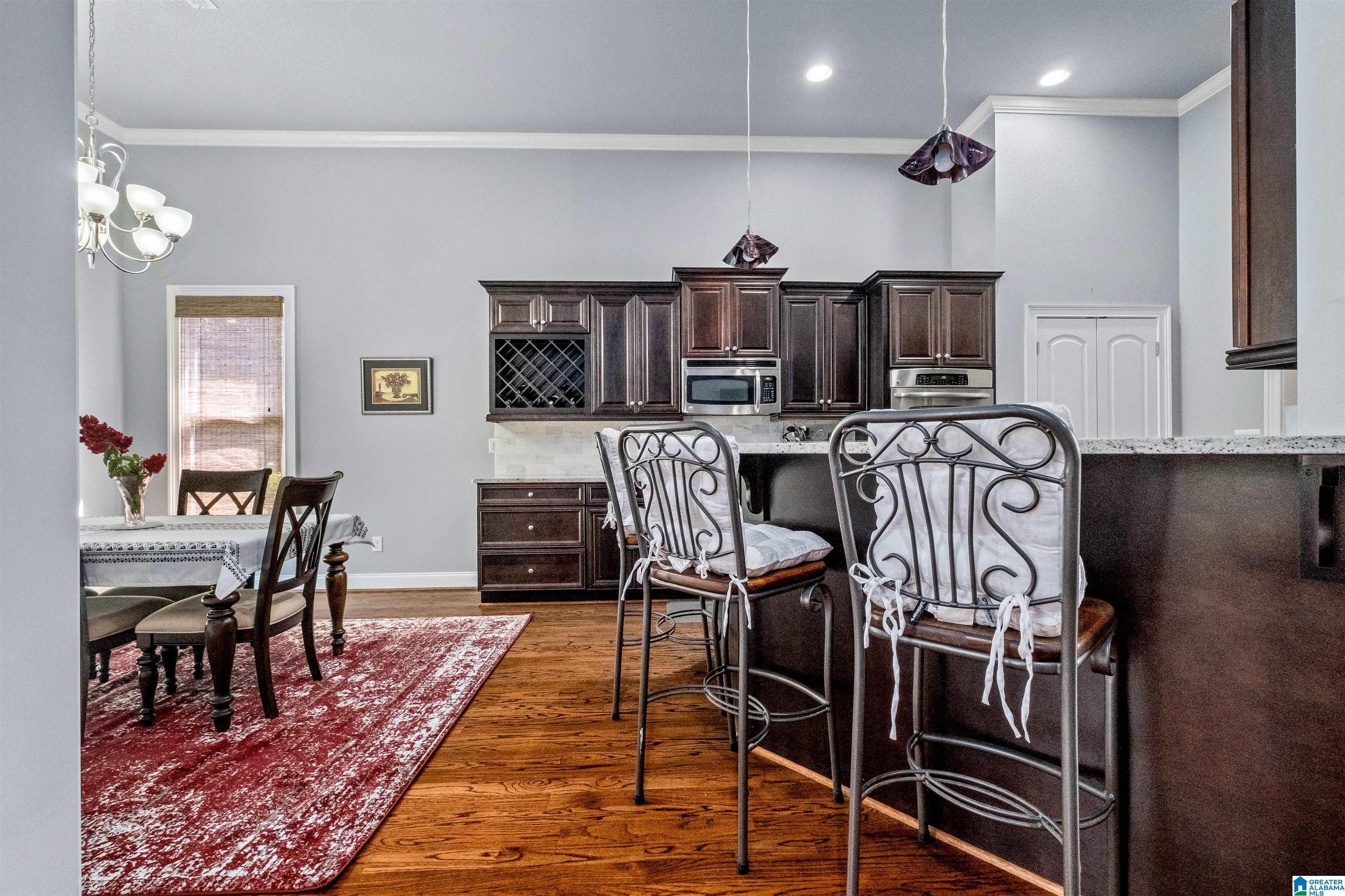 2045 HIGHLAND VILLAGE BEND