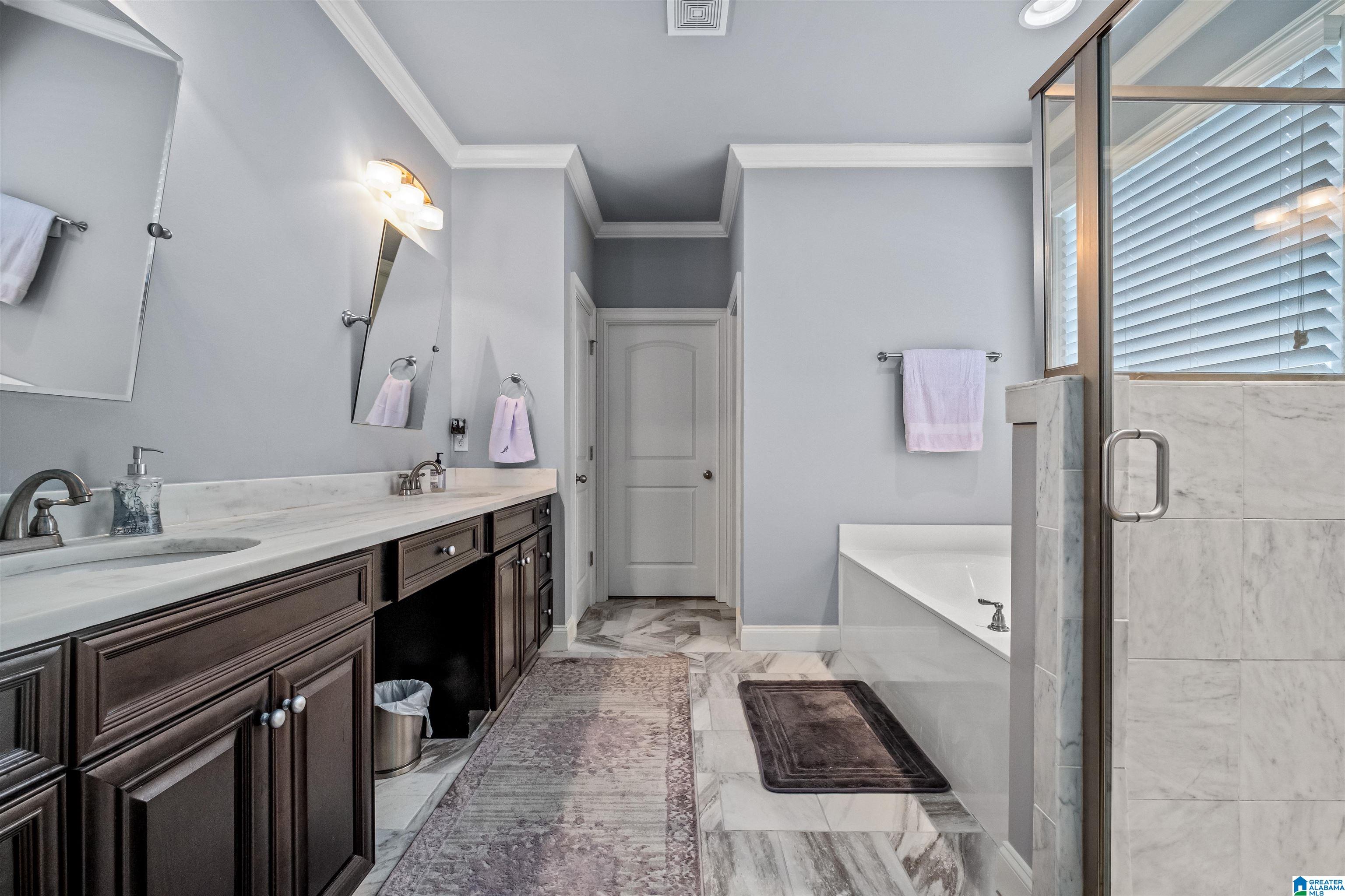 2045 HIGHLAND VILLAGE BEND
