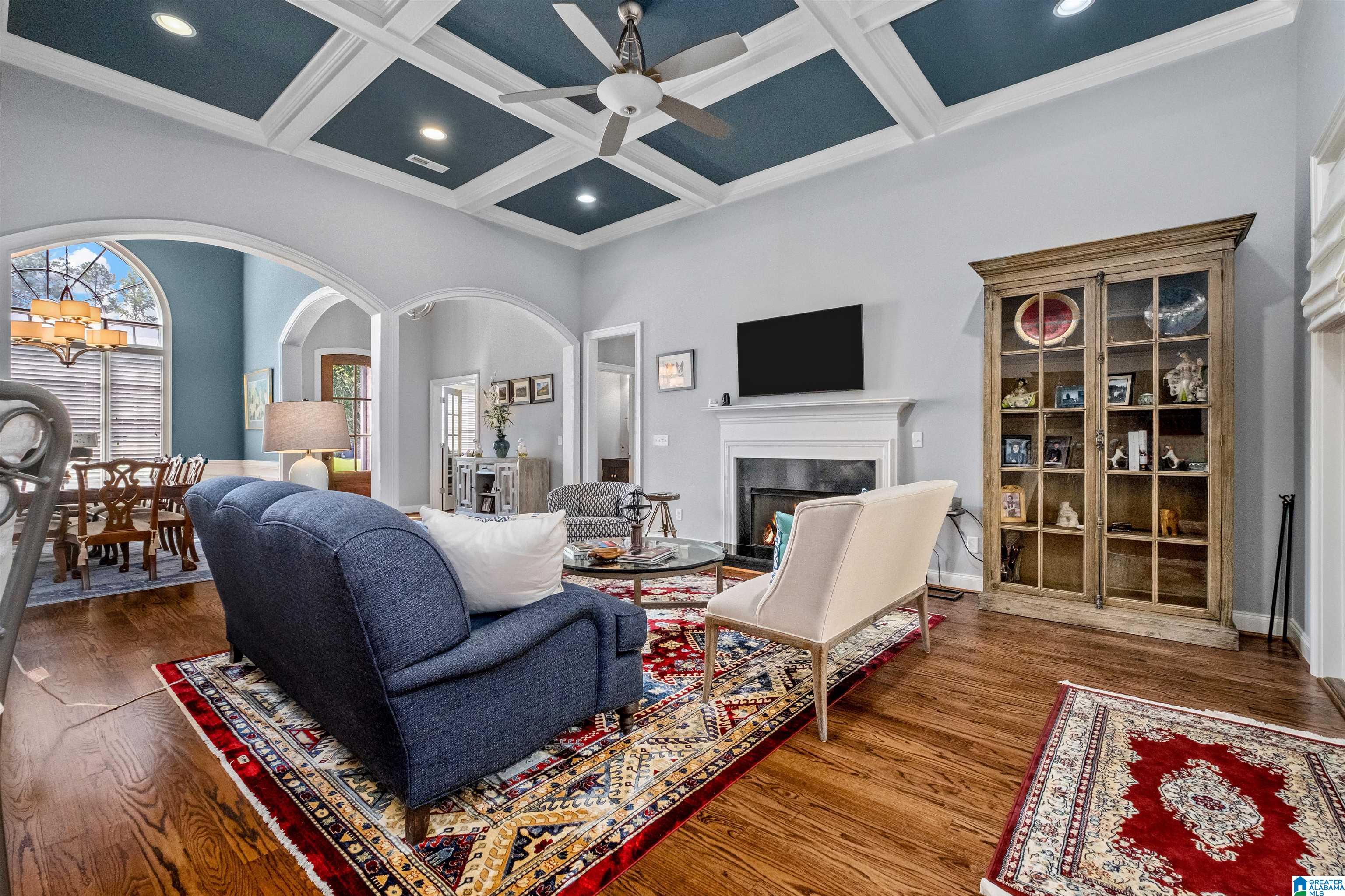 2045 HIGHLAND VILLAGE BEND