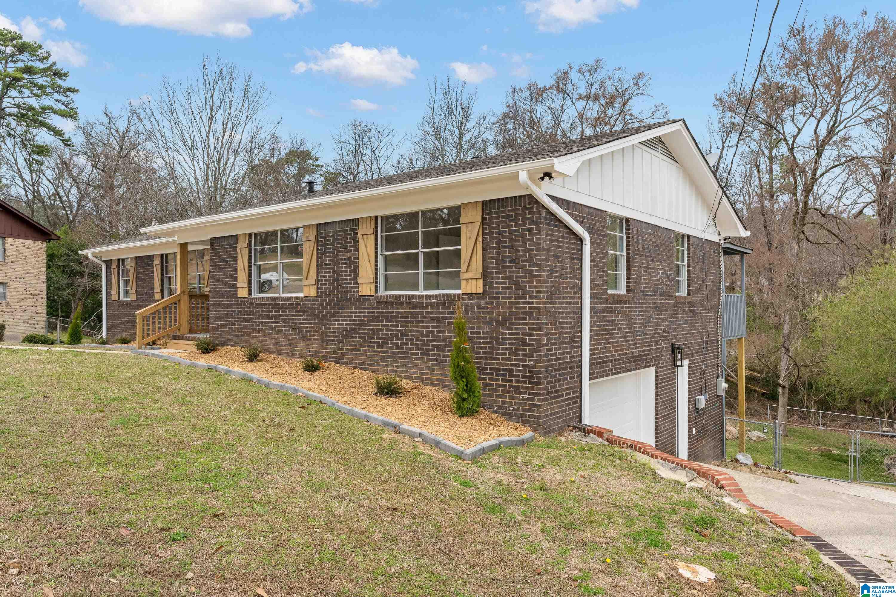 240 25TH COURT NW