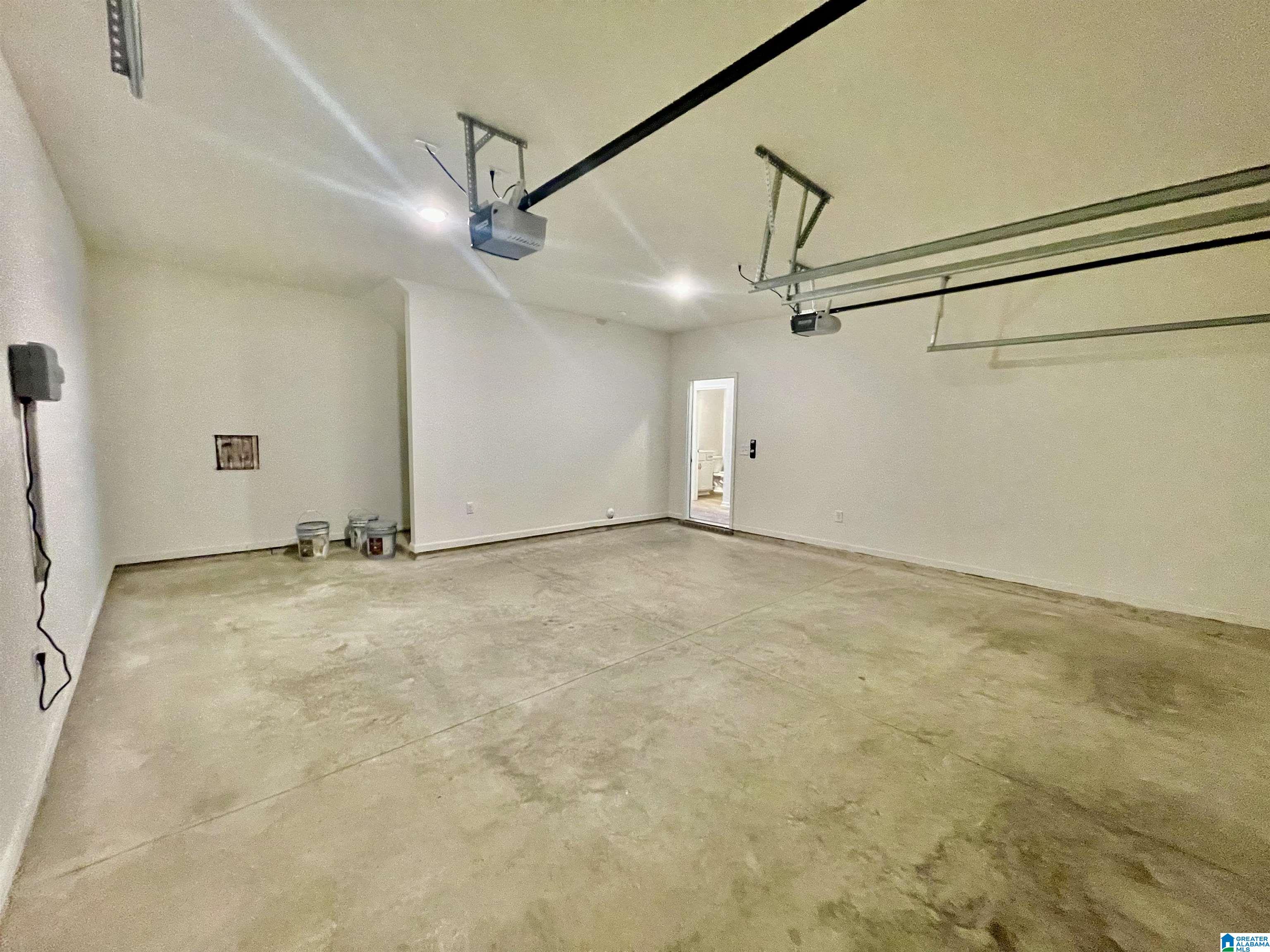 3020 BAXTER AVENUE