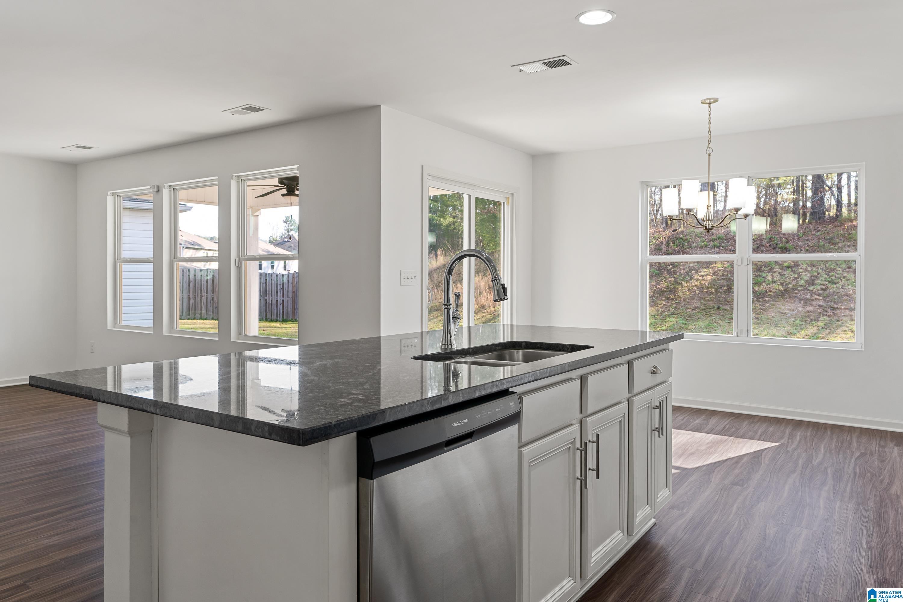 201 BELMONT WAY