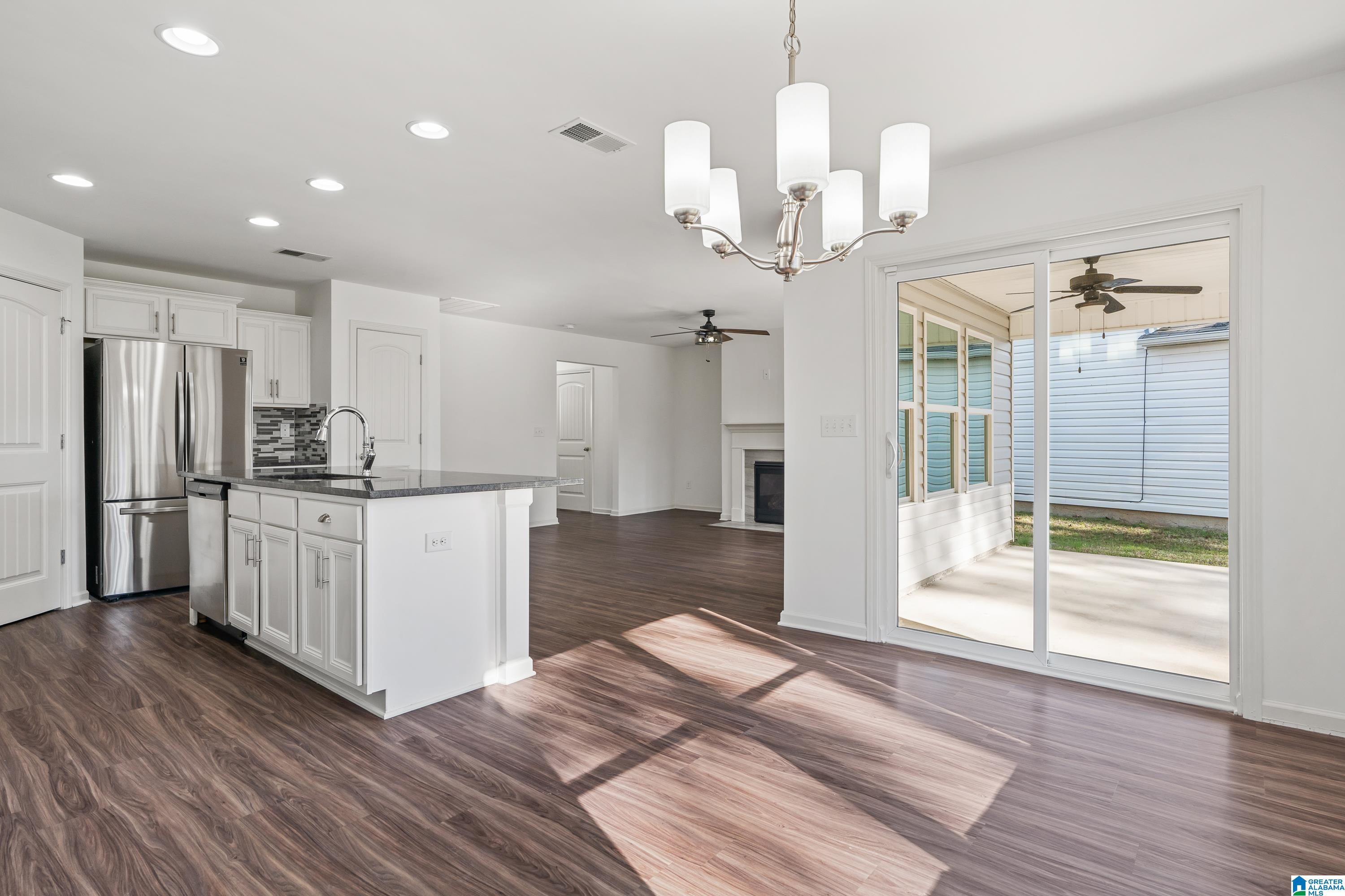 201 BELMONT WAY