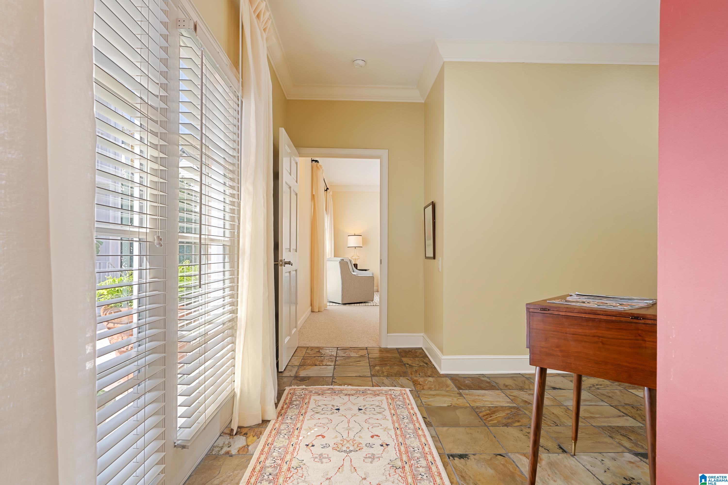 3 GLEN IRIS PARK