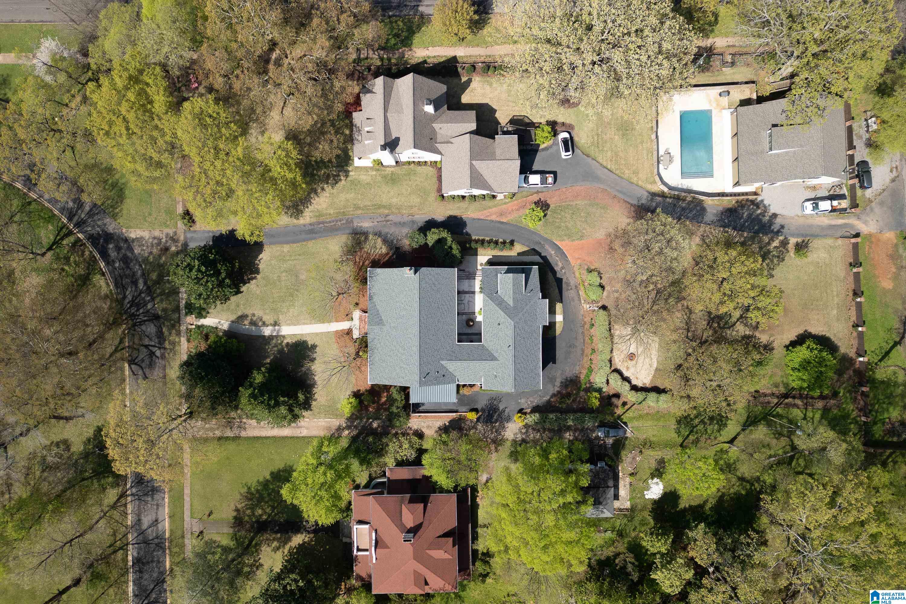 3 GLEN IRIS PARK
