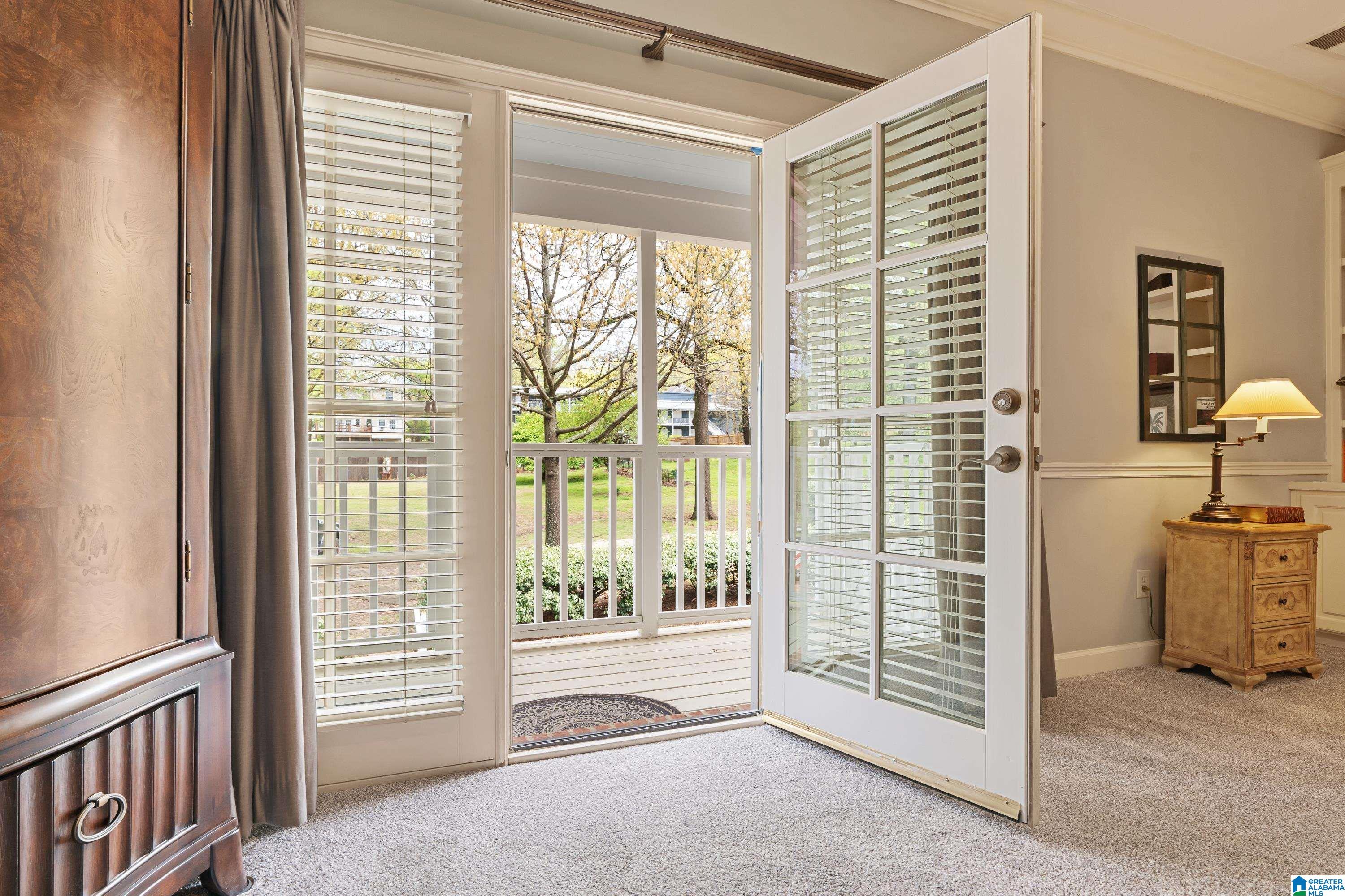 3 GLEN IRIS PARK