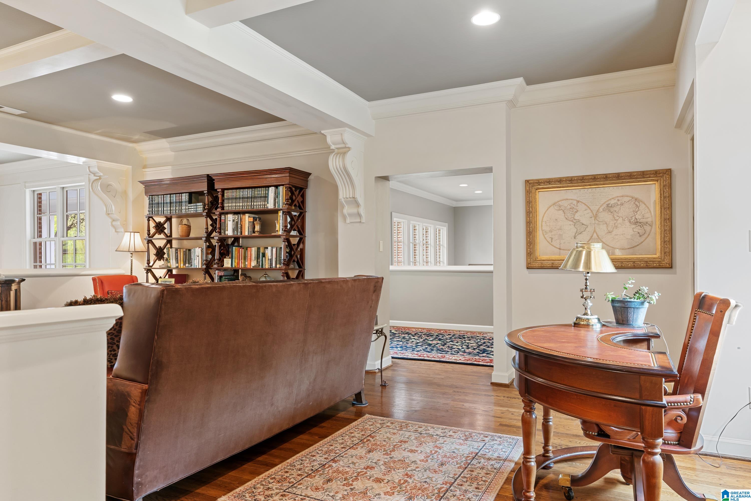 3 GLEN IRIS PARK