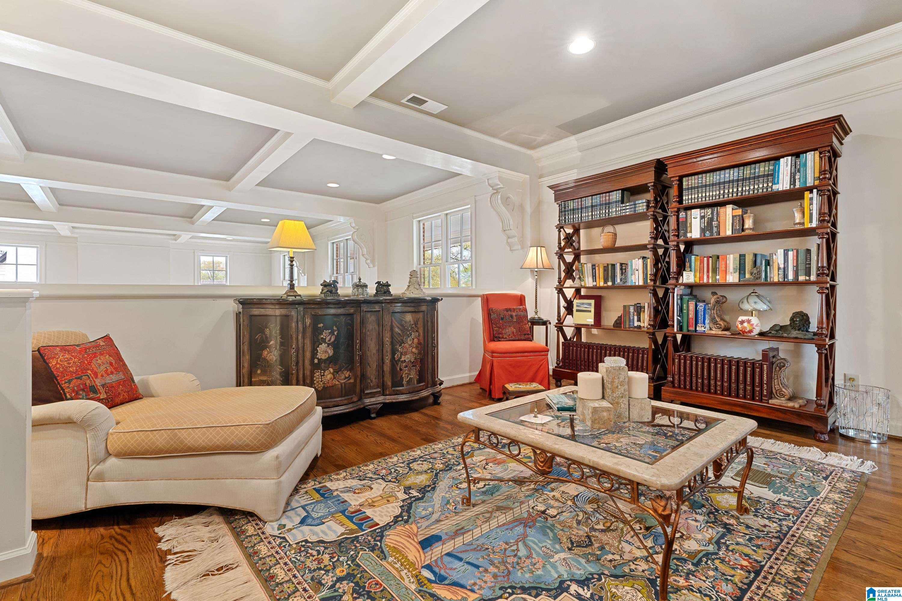 3 GLEN IRIS PARK