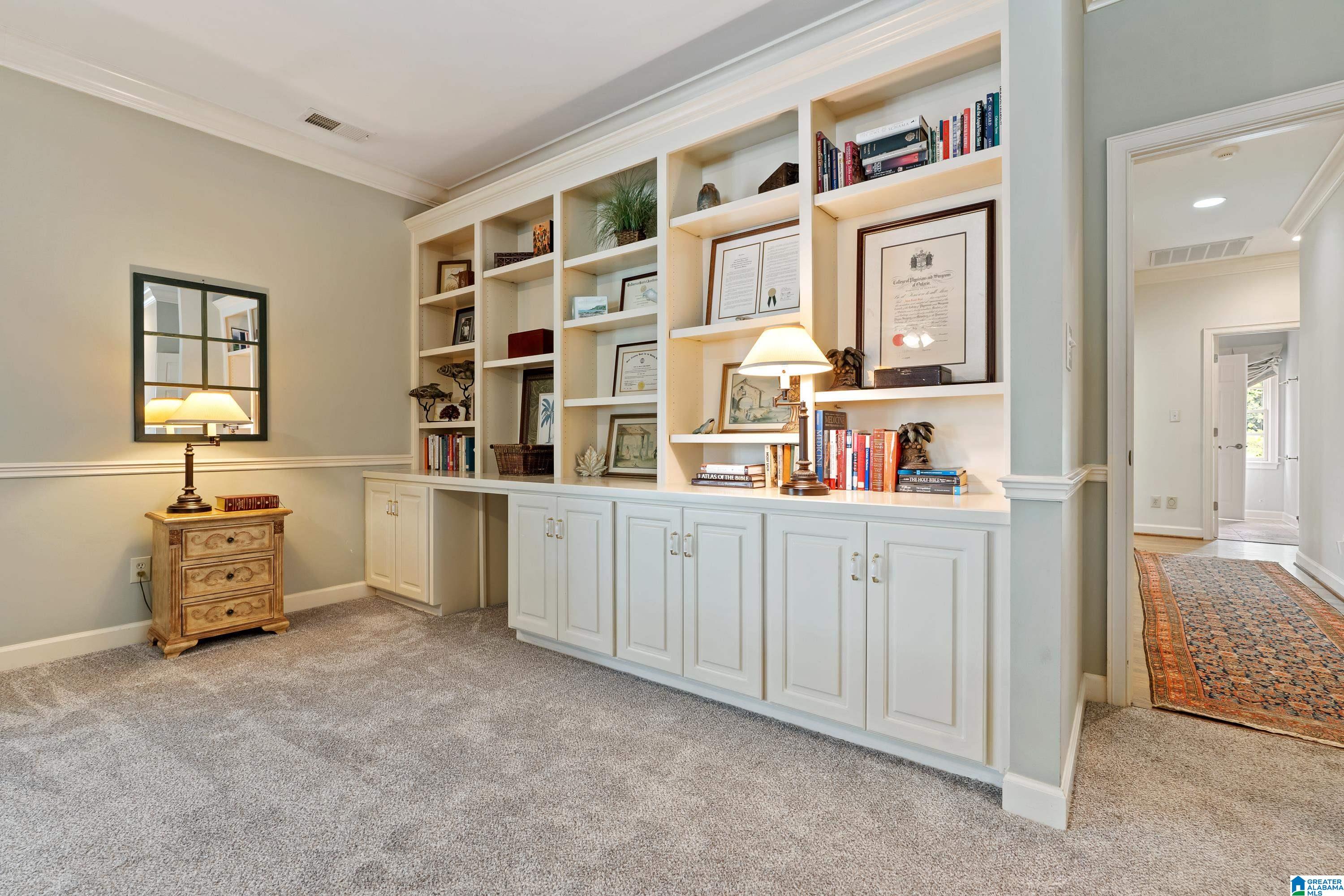 3 GLEN IRIS PARK
