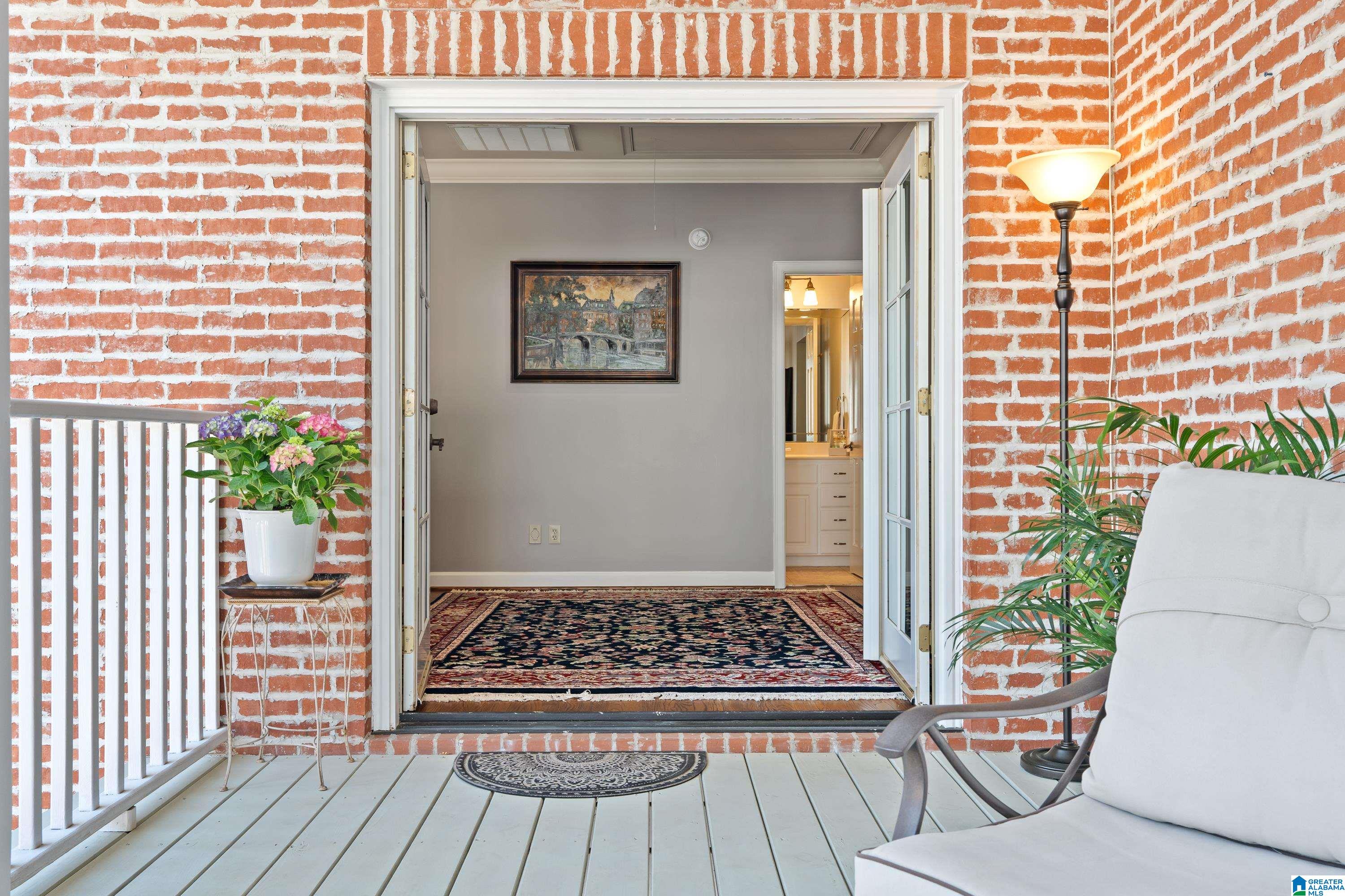 3 GLEN IRIS PARK