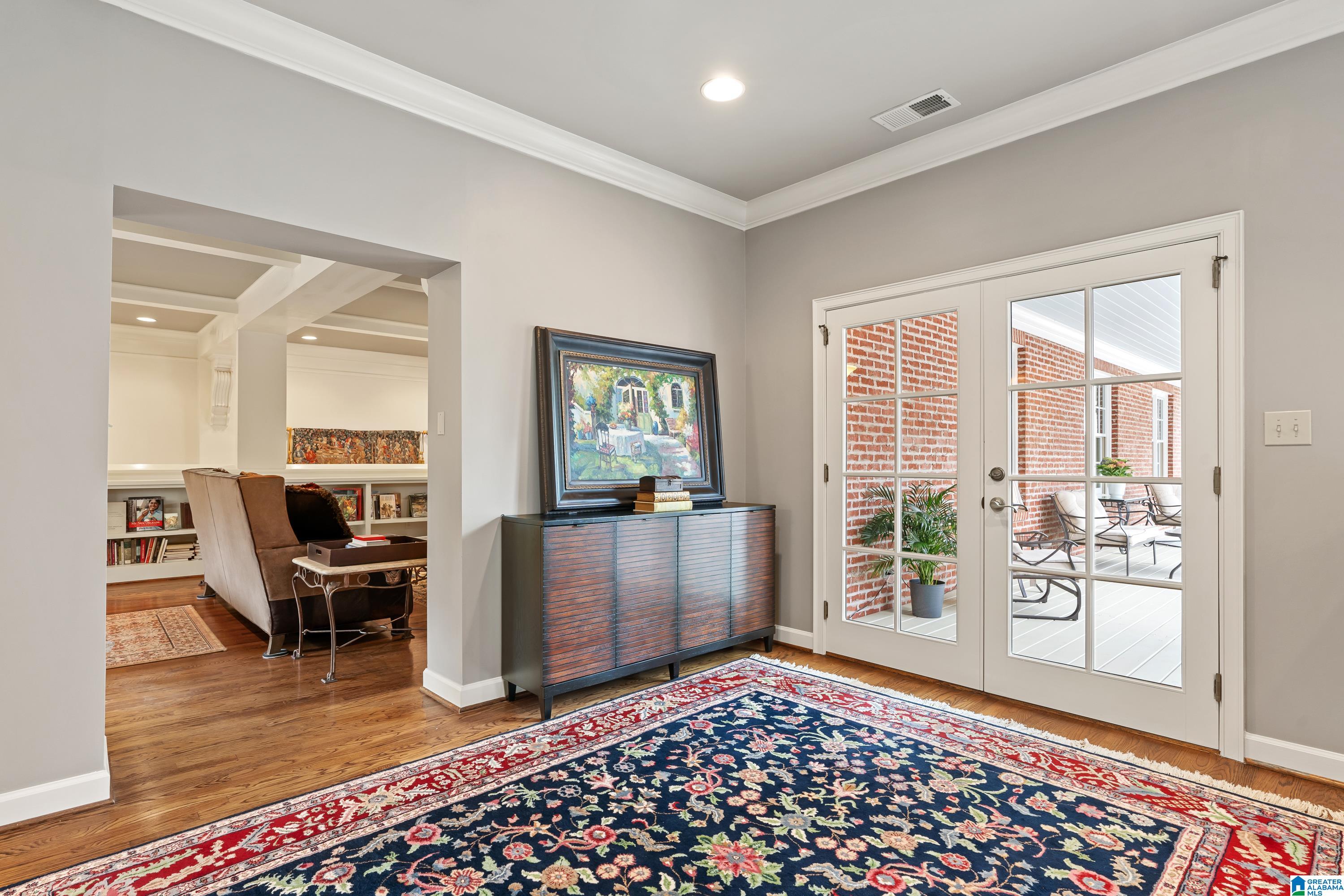 3 GLEN IRIS PARK