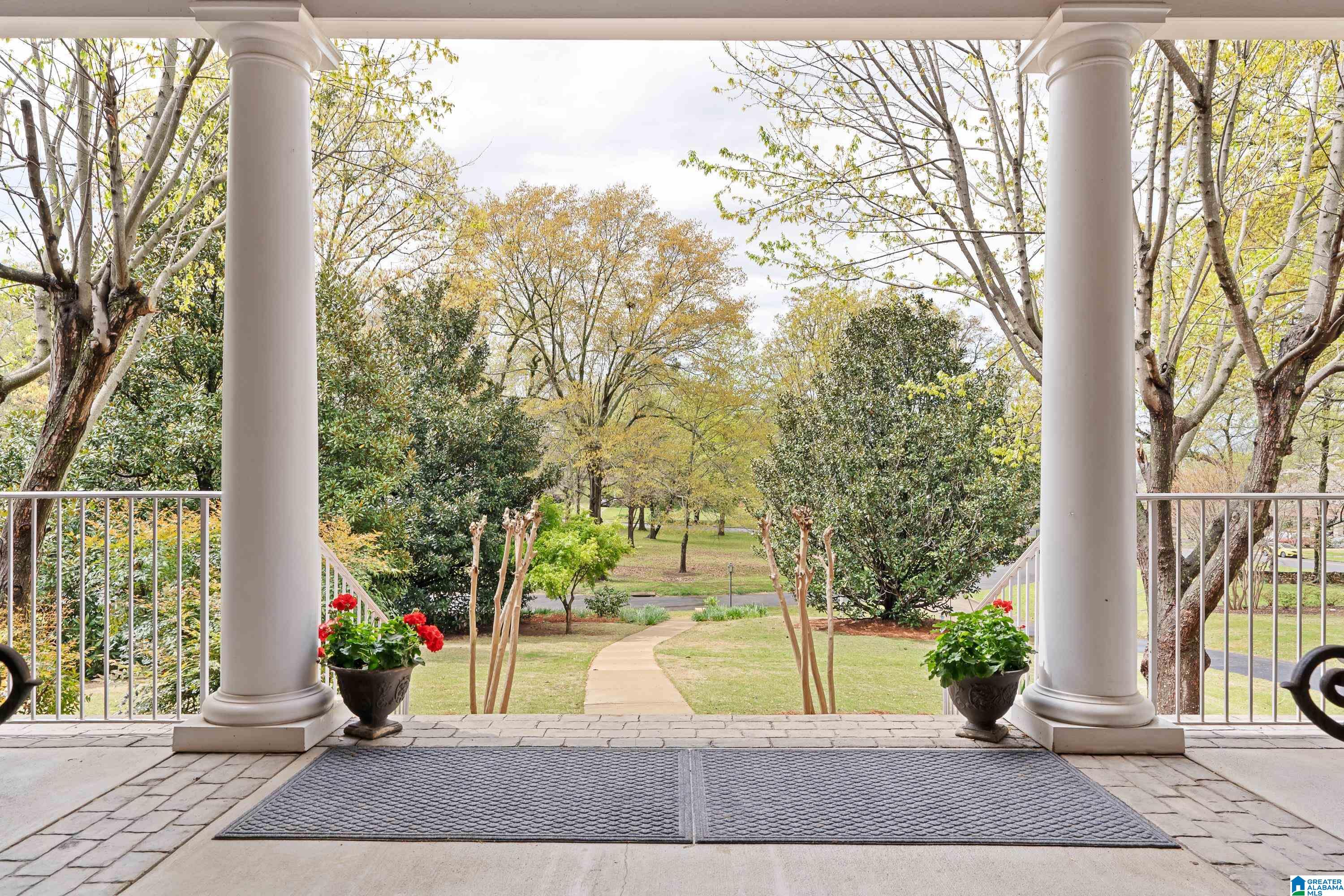 3 GLEN IRIS PARK